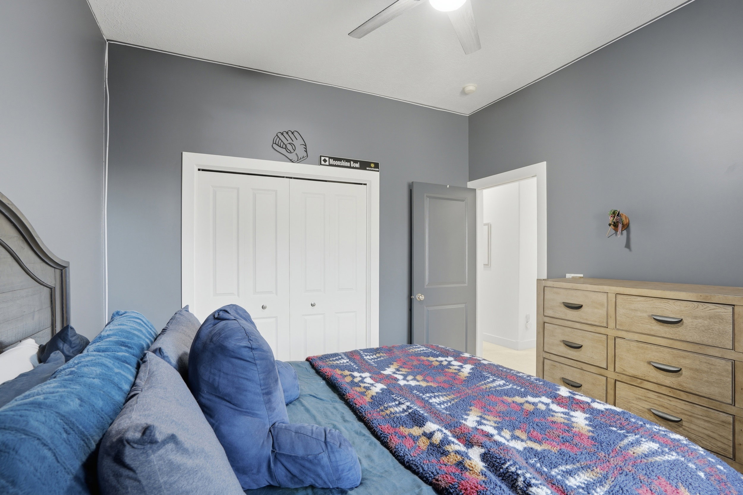 2nd bedroom in basement. Good closet space and ready to be occupied.