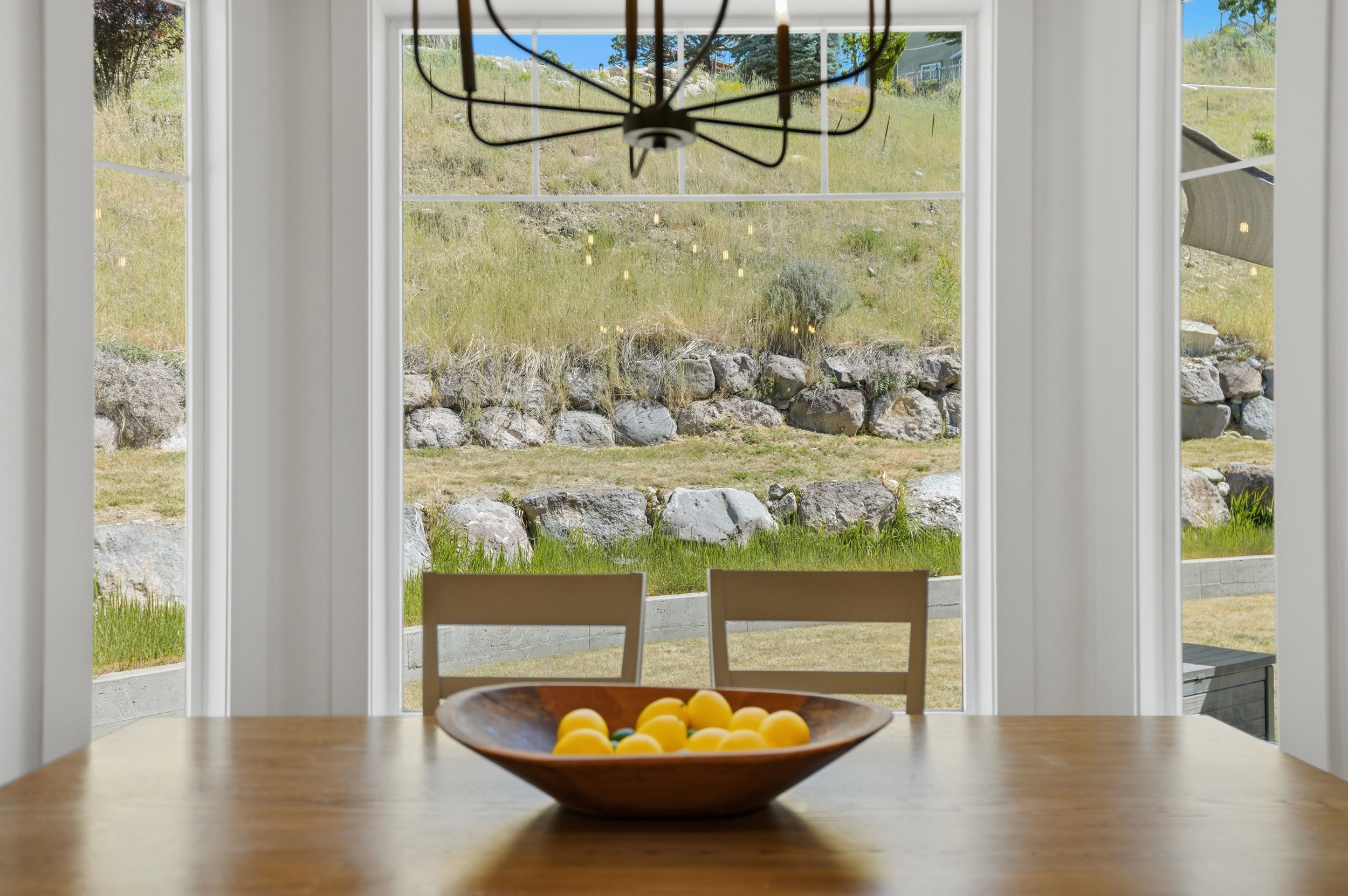 The views from your dining room table are mesmerizing. You may even see deer throughout the year.
