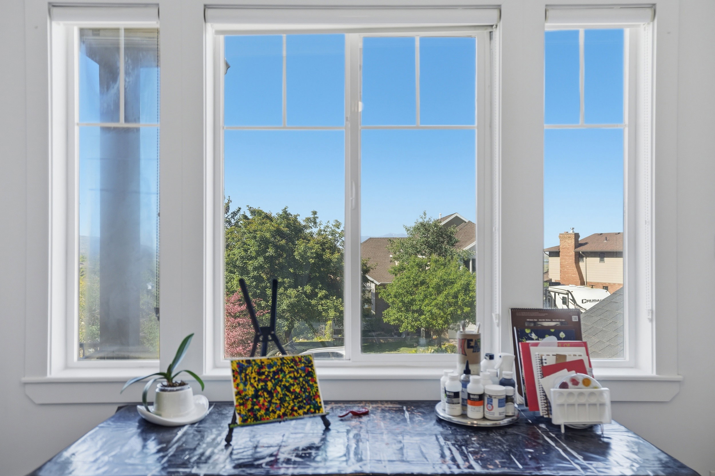 Bright beautiful room with lovely views