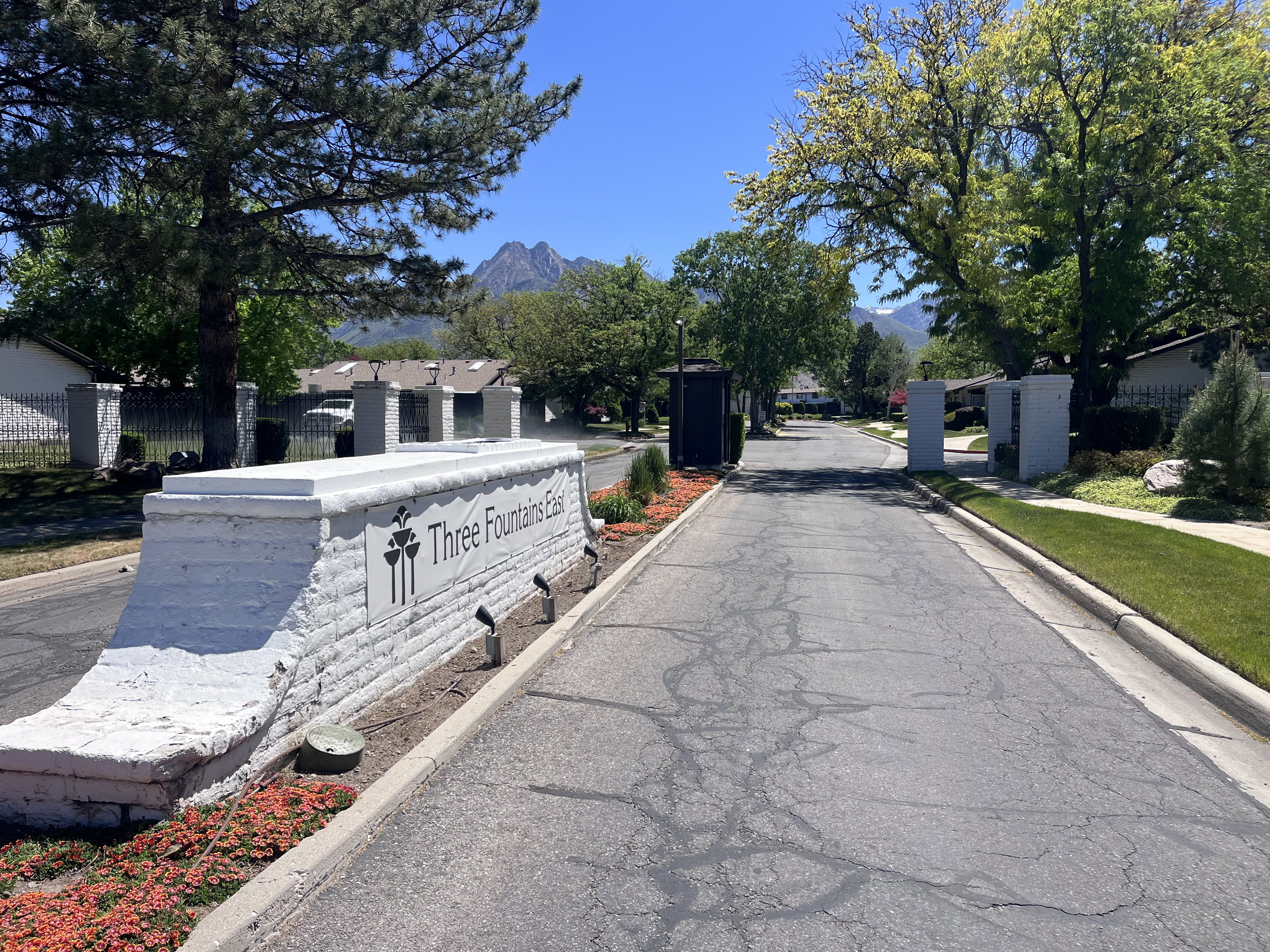 Well maintained entrance and community common spaces