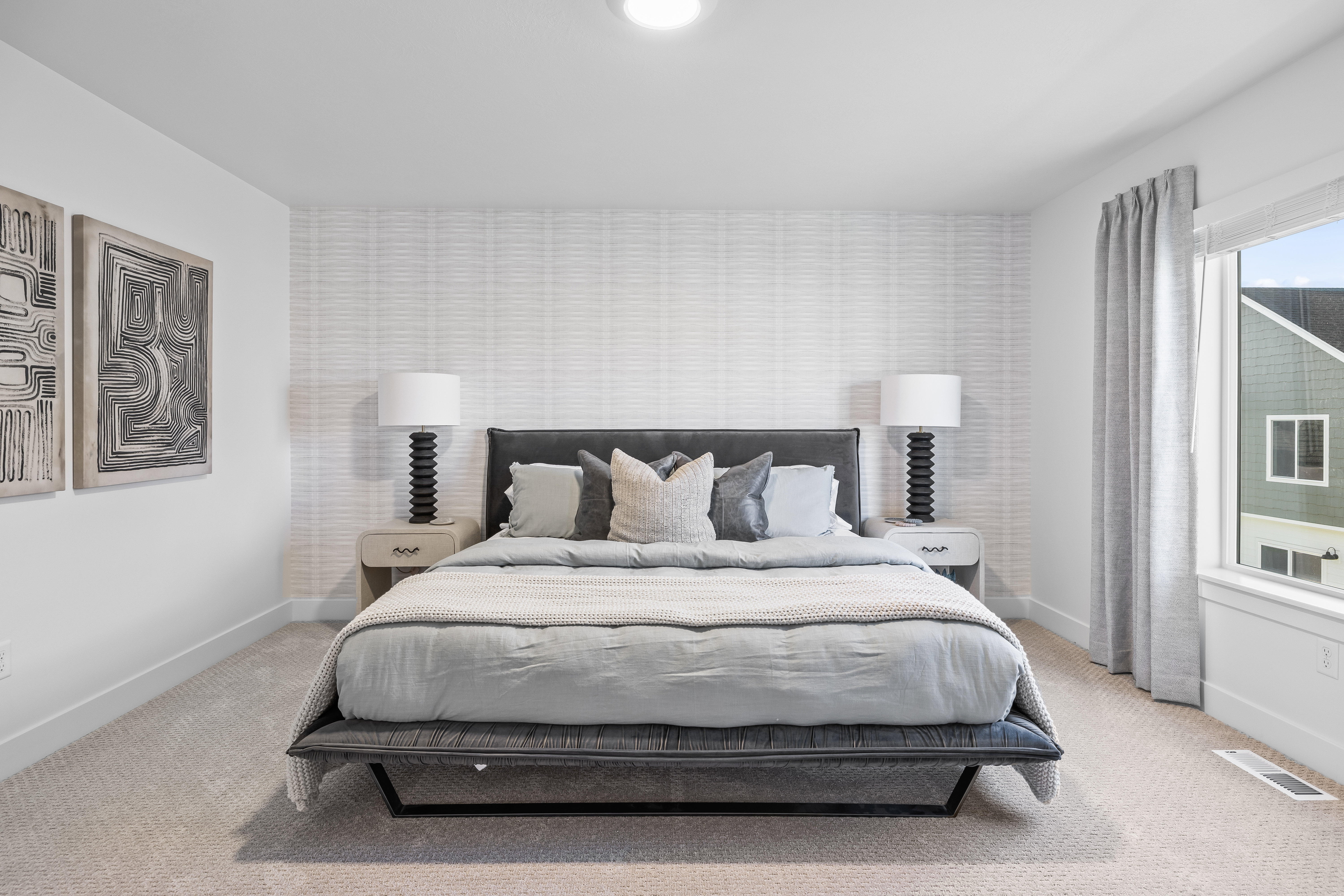Photos shown are of the Model Home featuring the same floorplan. Finishes and selections may vary from the actual home.