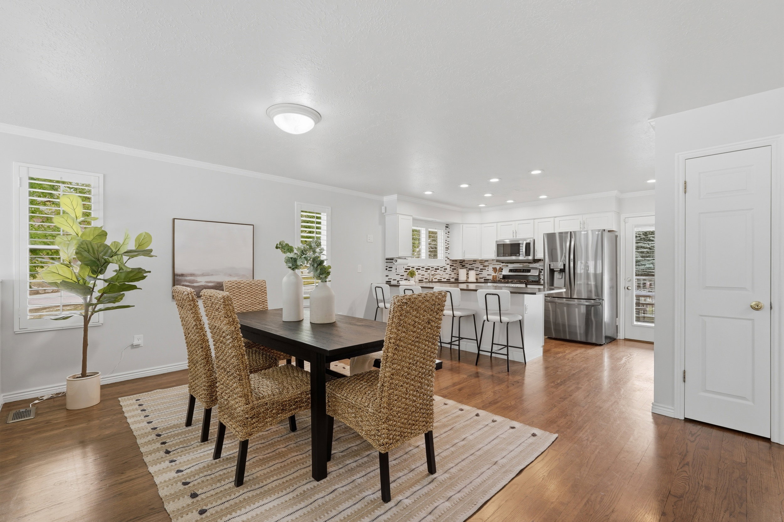 Upper level Kitchen/Dining