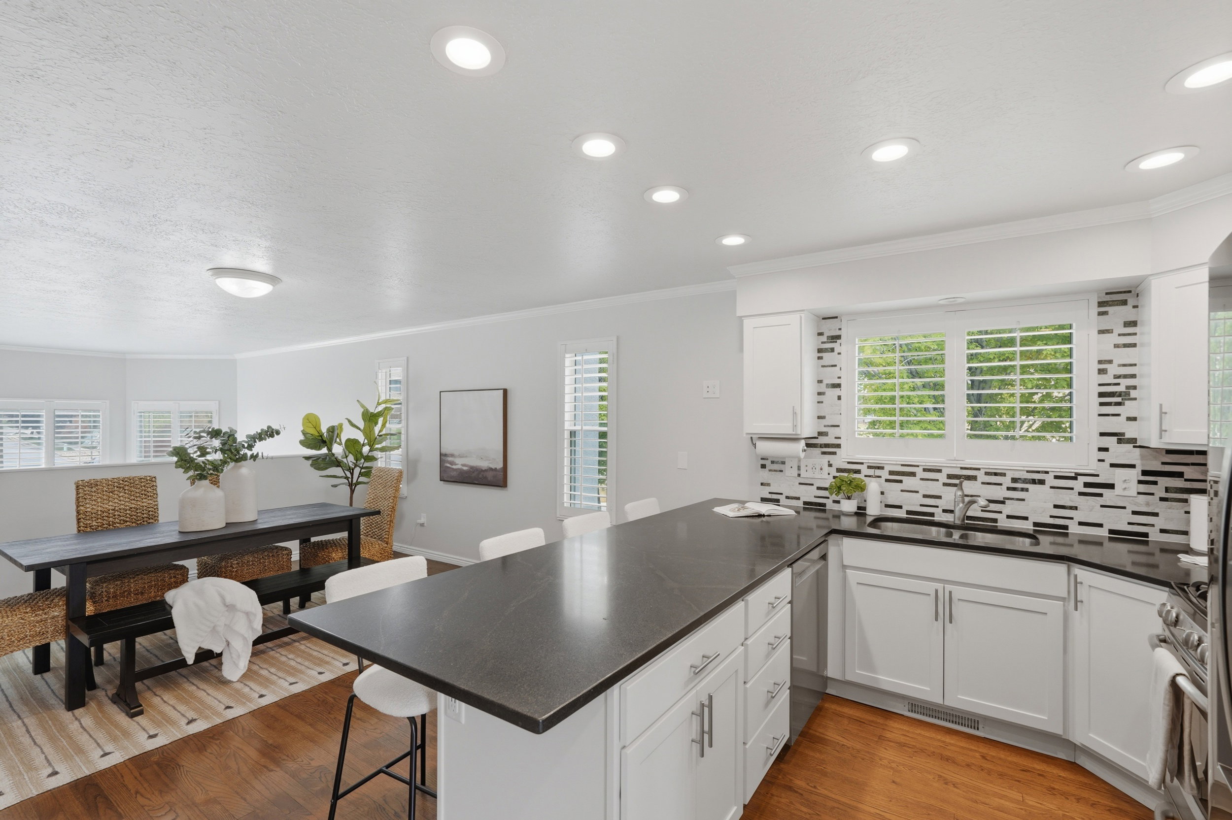 Upper level Kitchen/Dining