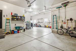 Gigantic Oversized Garage!