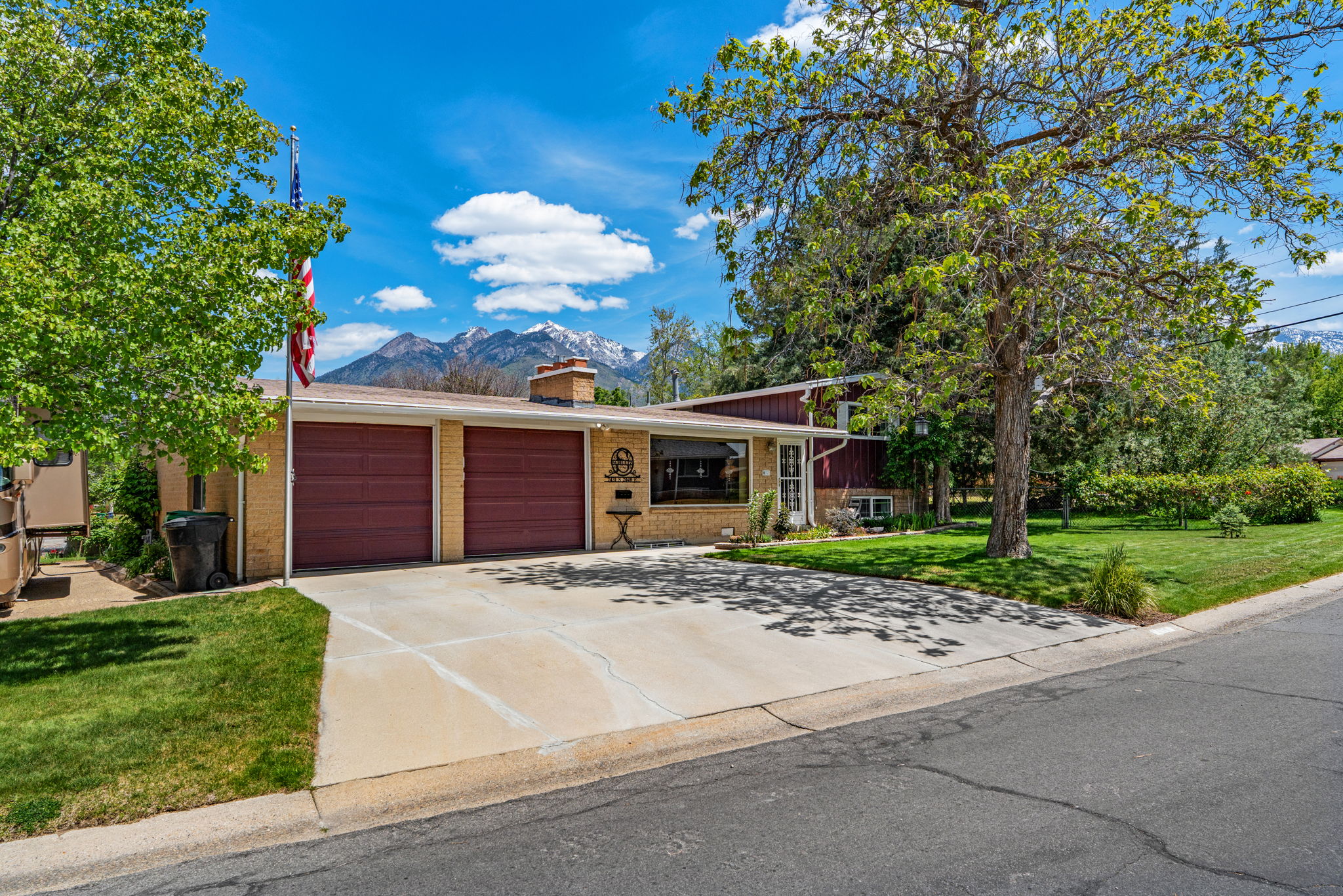 Cottonwood Heights Neighborhood! Mountain Views! Corner Lot! Mature Trees. RV Parking. Private Yard.