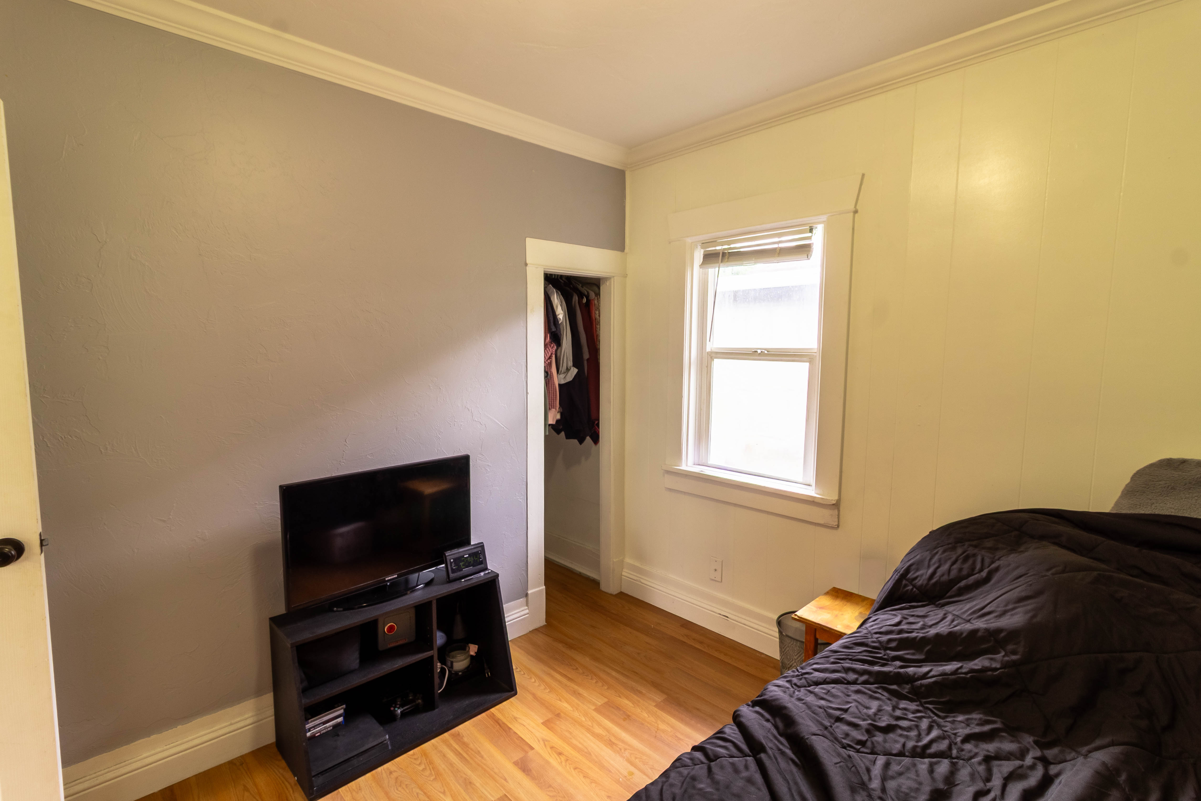 Hardwood-style flooring throughout