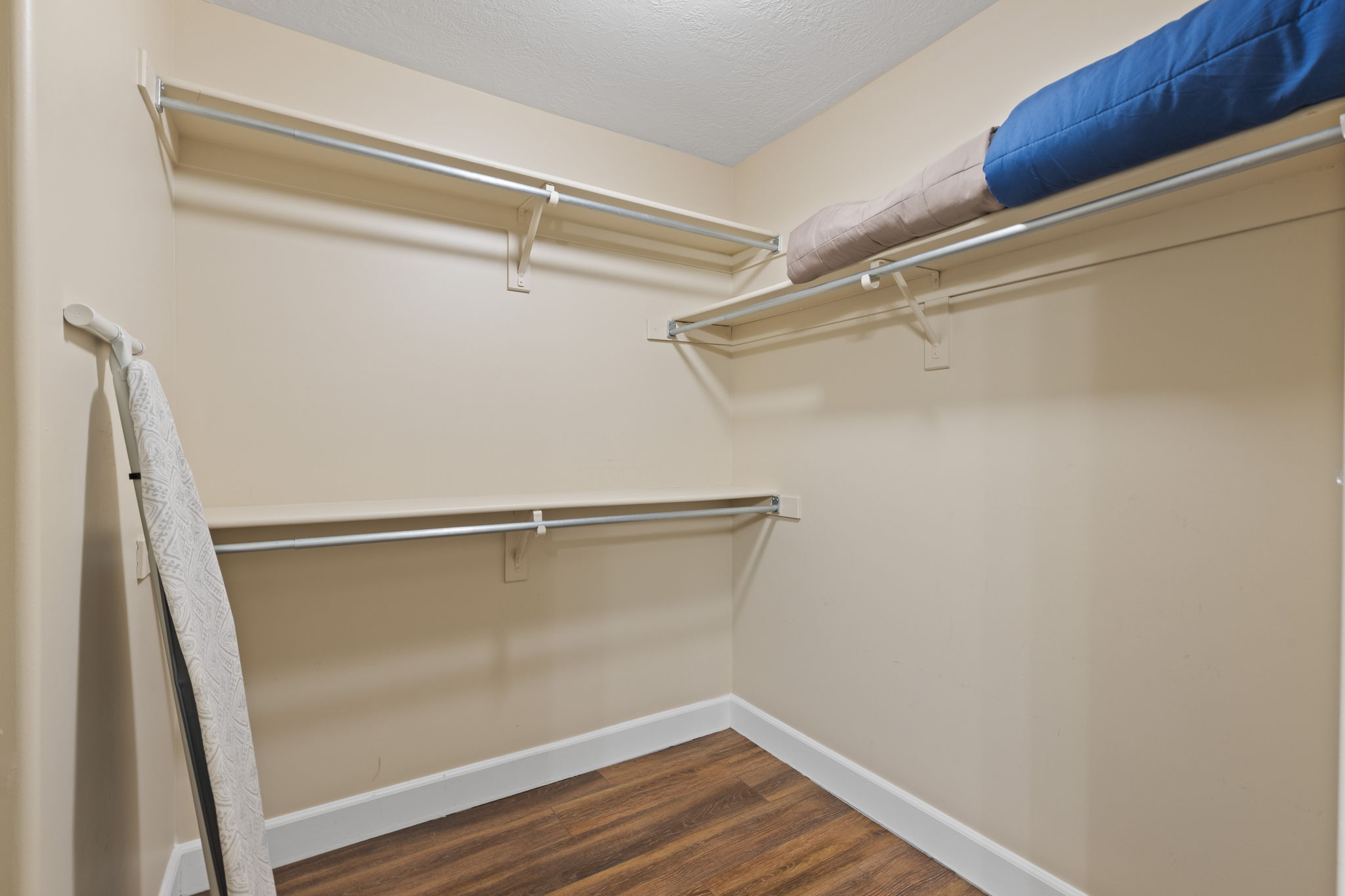 Walk-in closet