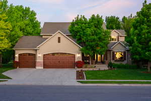 Symphony Built Home in Premier Quail Hollow Neighborhood - Backs to Park!!