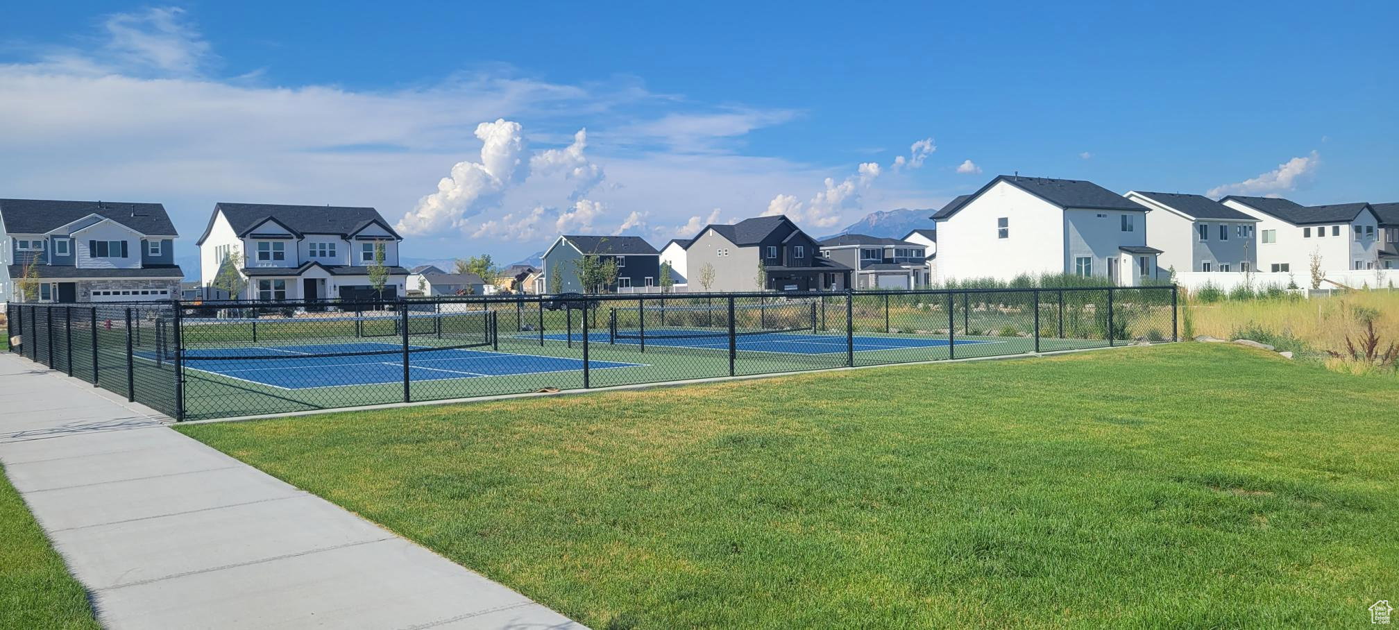 Bayview Pickleball courts