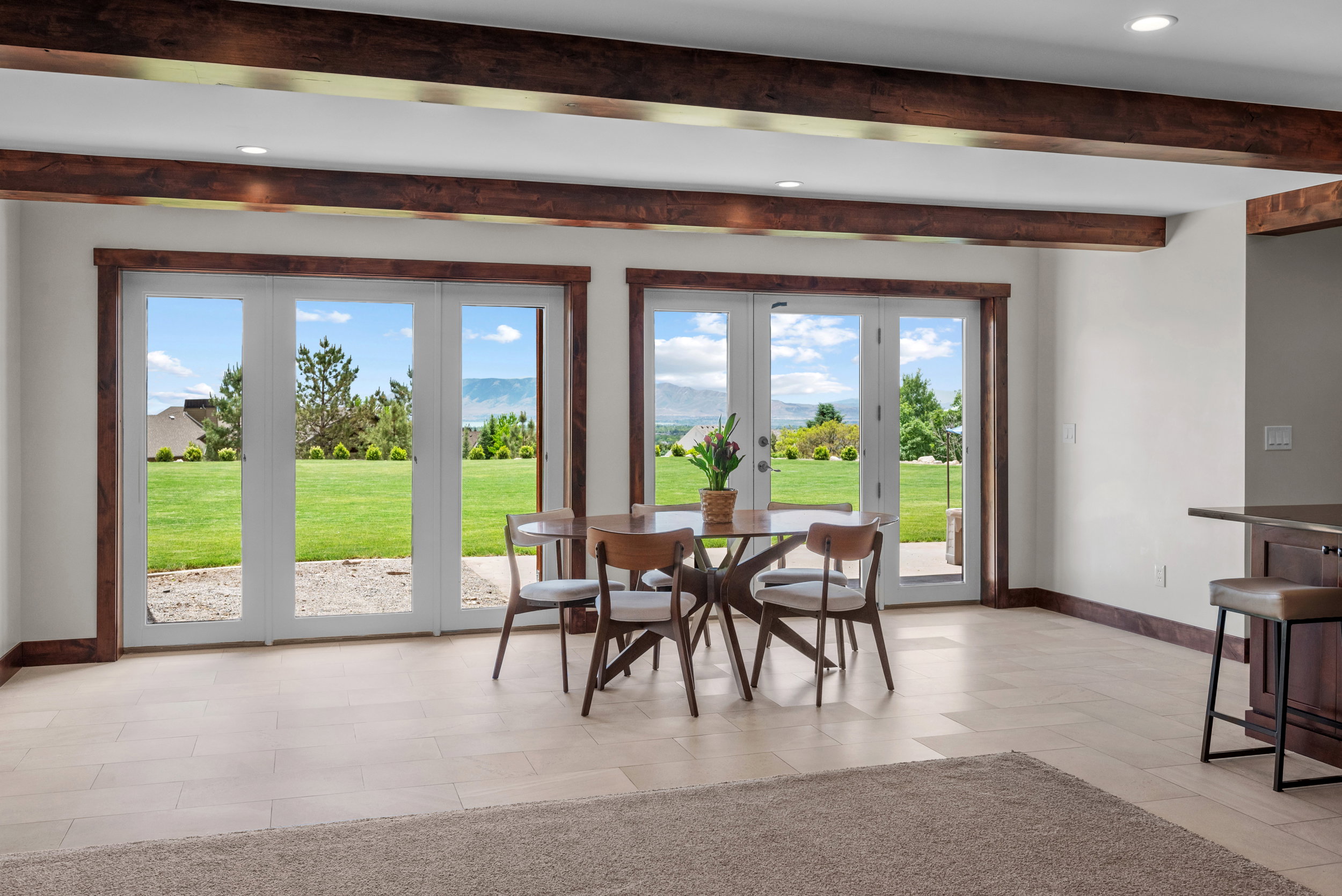 Basement Kitchen Sitting Area