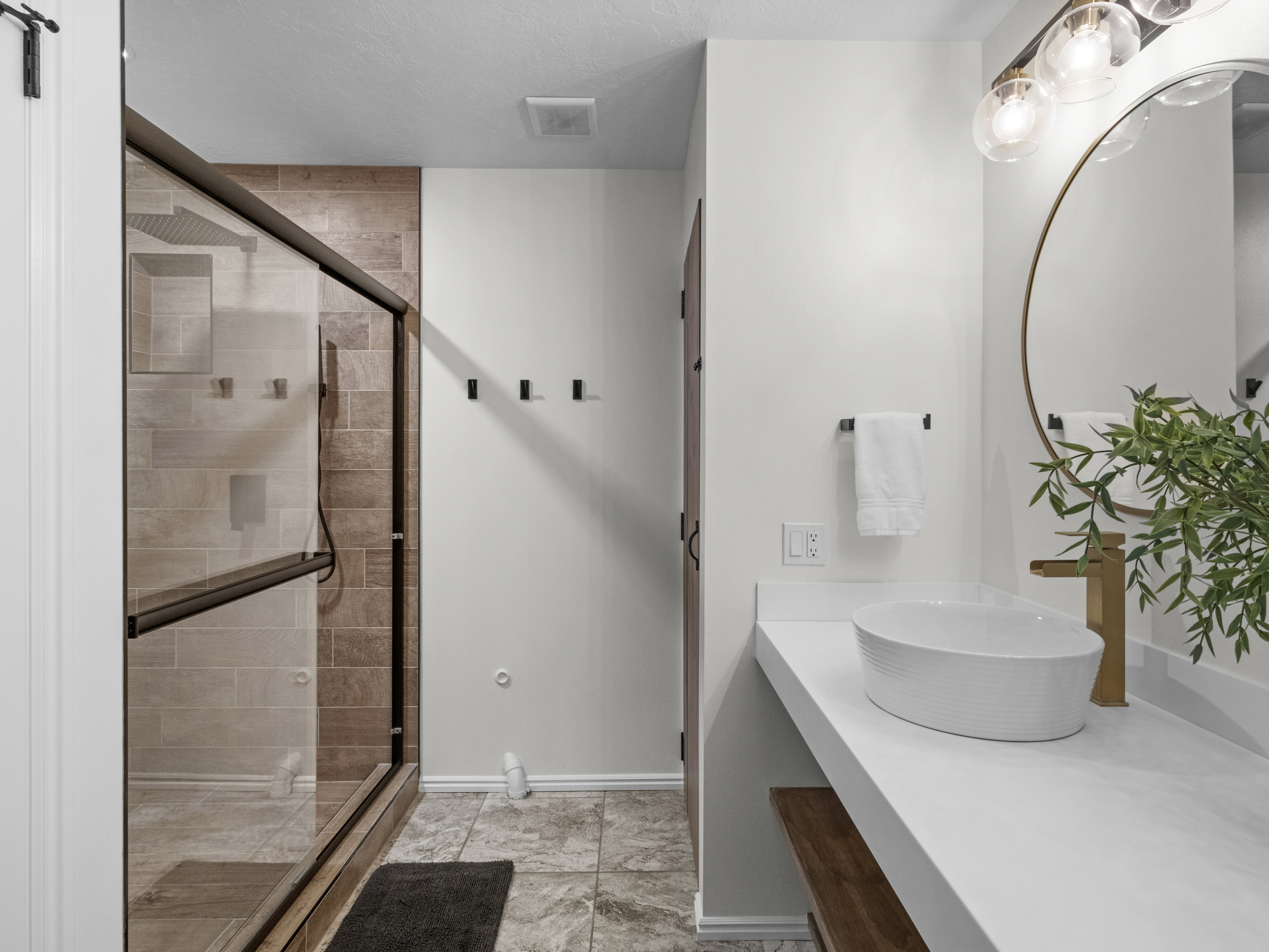 Spa feel bathroom