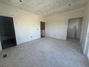 Owner bedroom with walk in closet and private bathroom