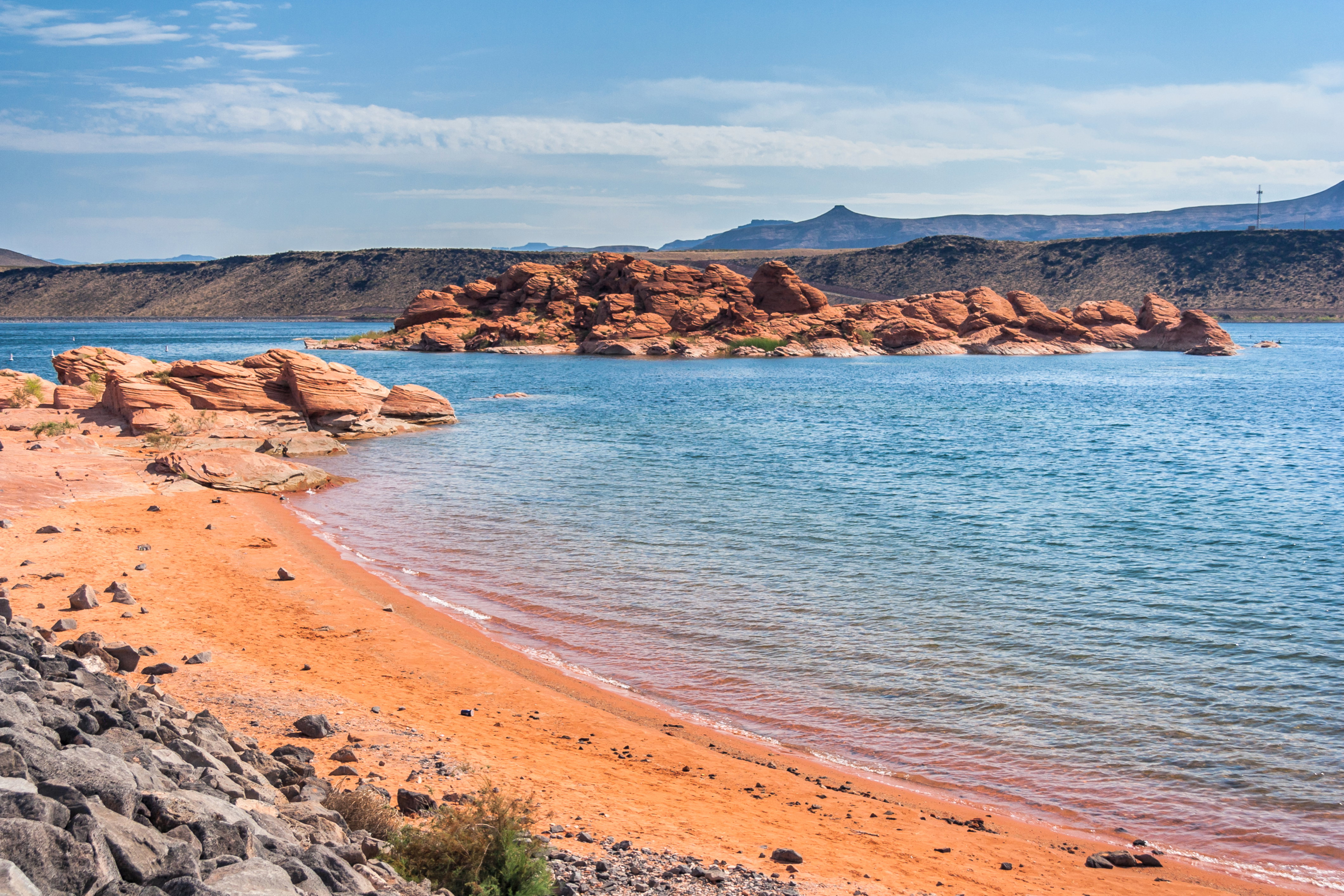 Sand Hollow Reservoir is Right Down the Road! Boat, Paddle Board, Cliff Jump, Scuba Dive, Lounge on the Beach!
