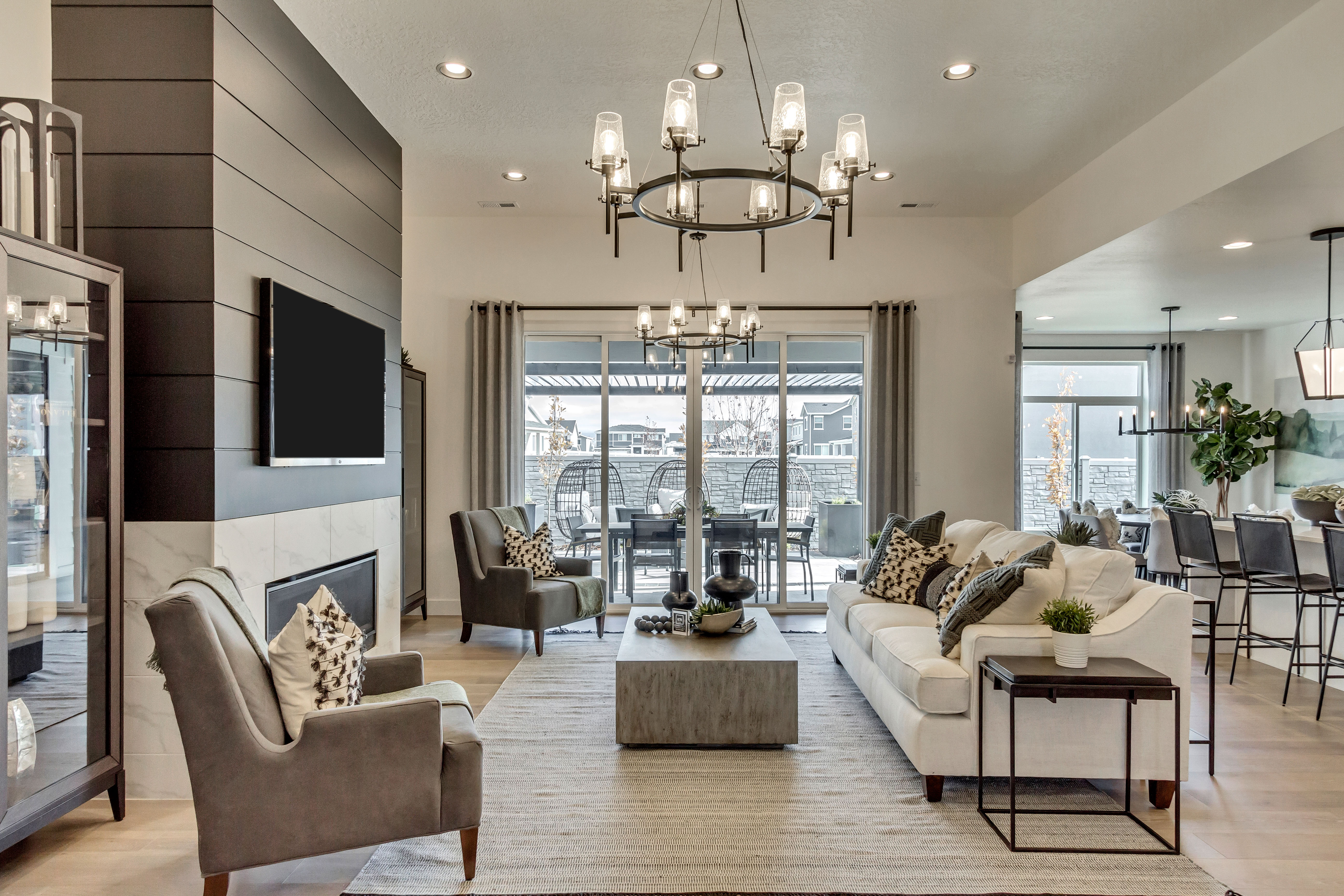 *MODEL HOME PICTURE*