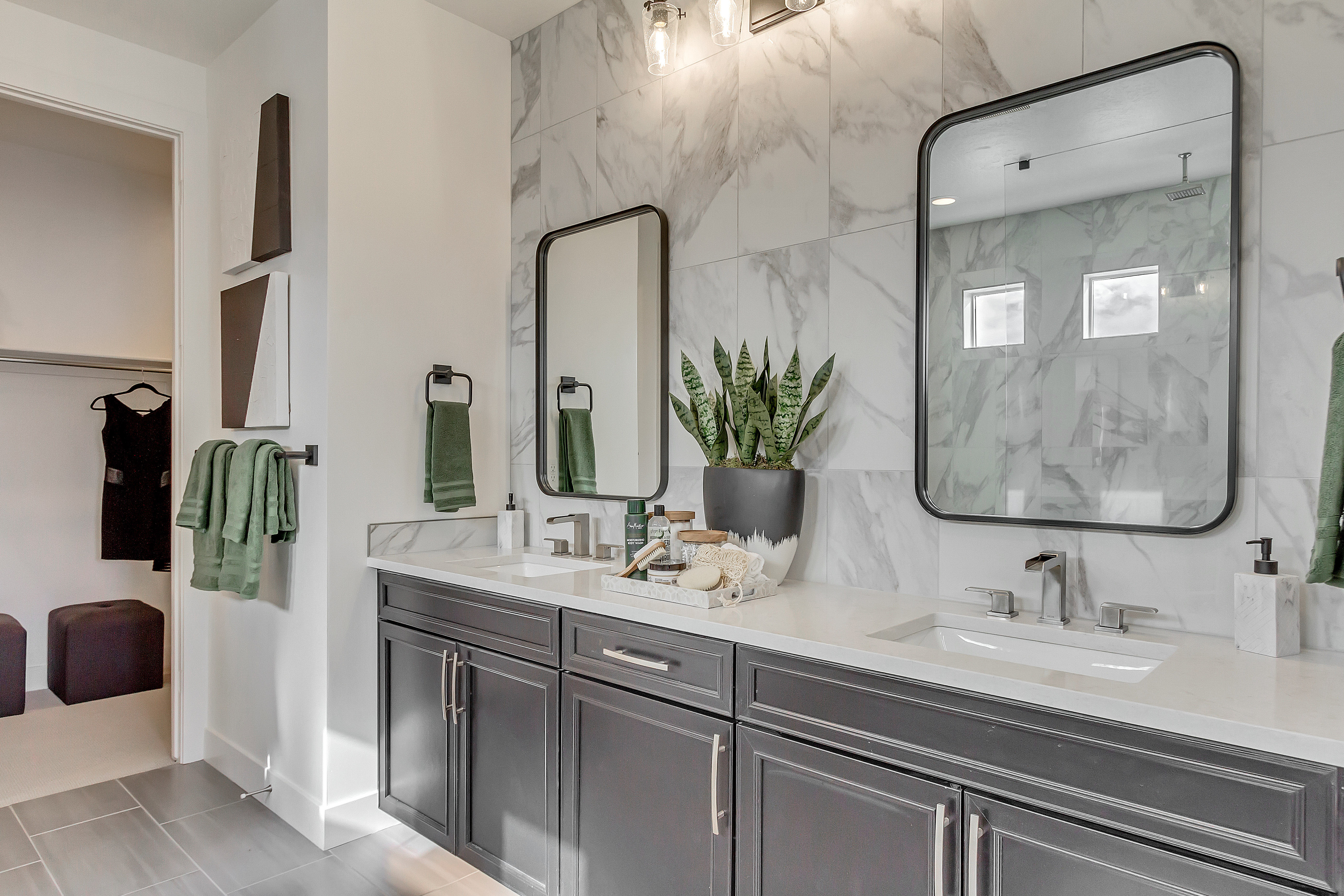 *MODEL HOME PICTURE*