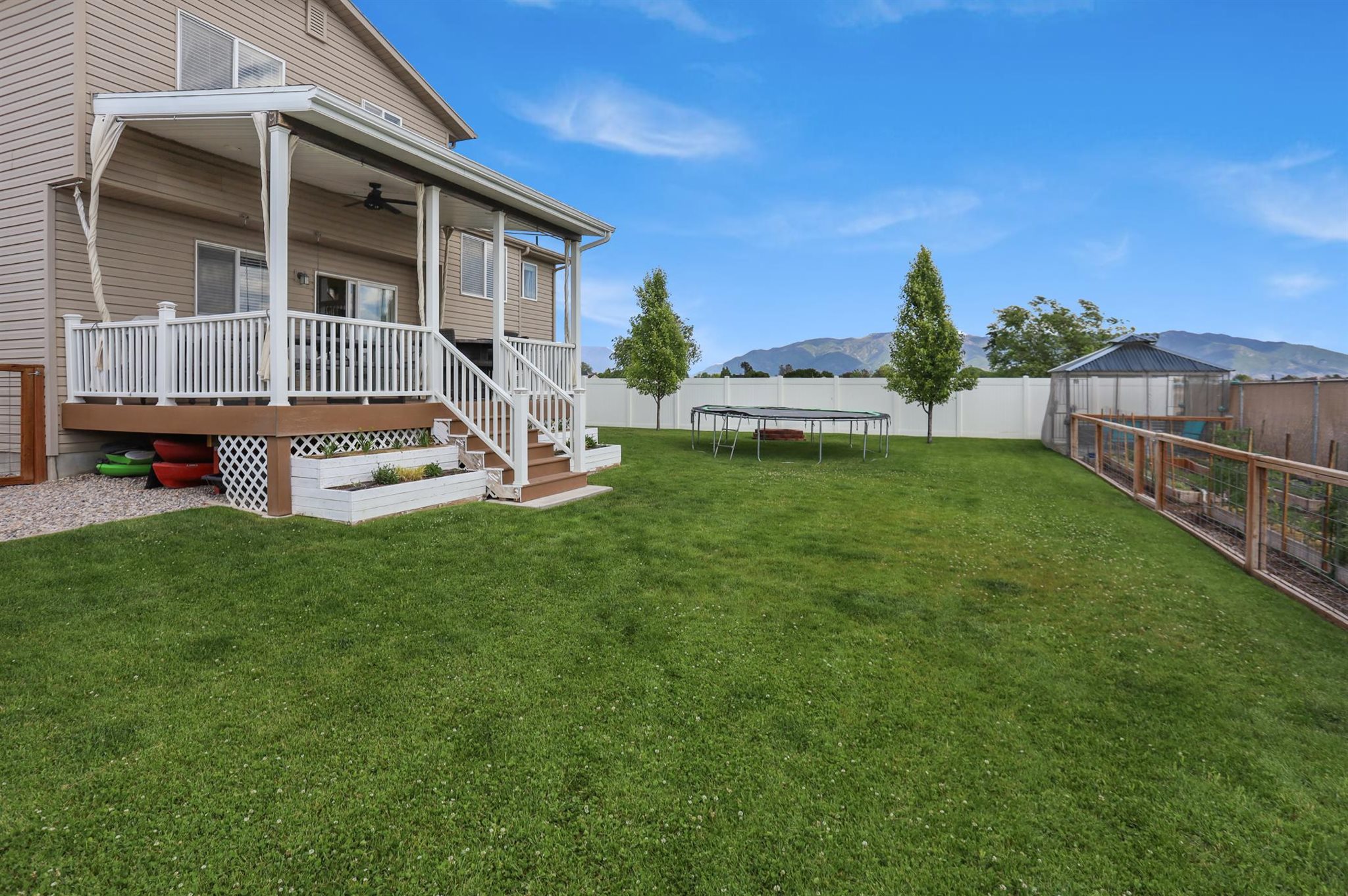 Beautiful covered deck.