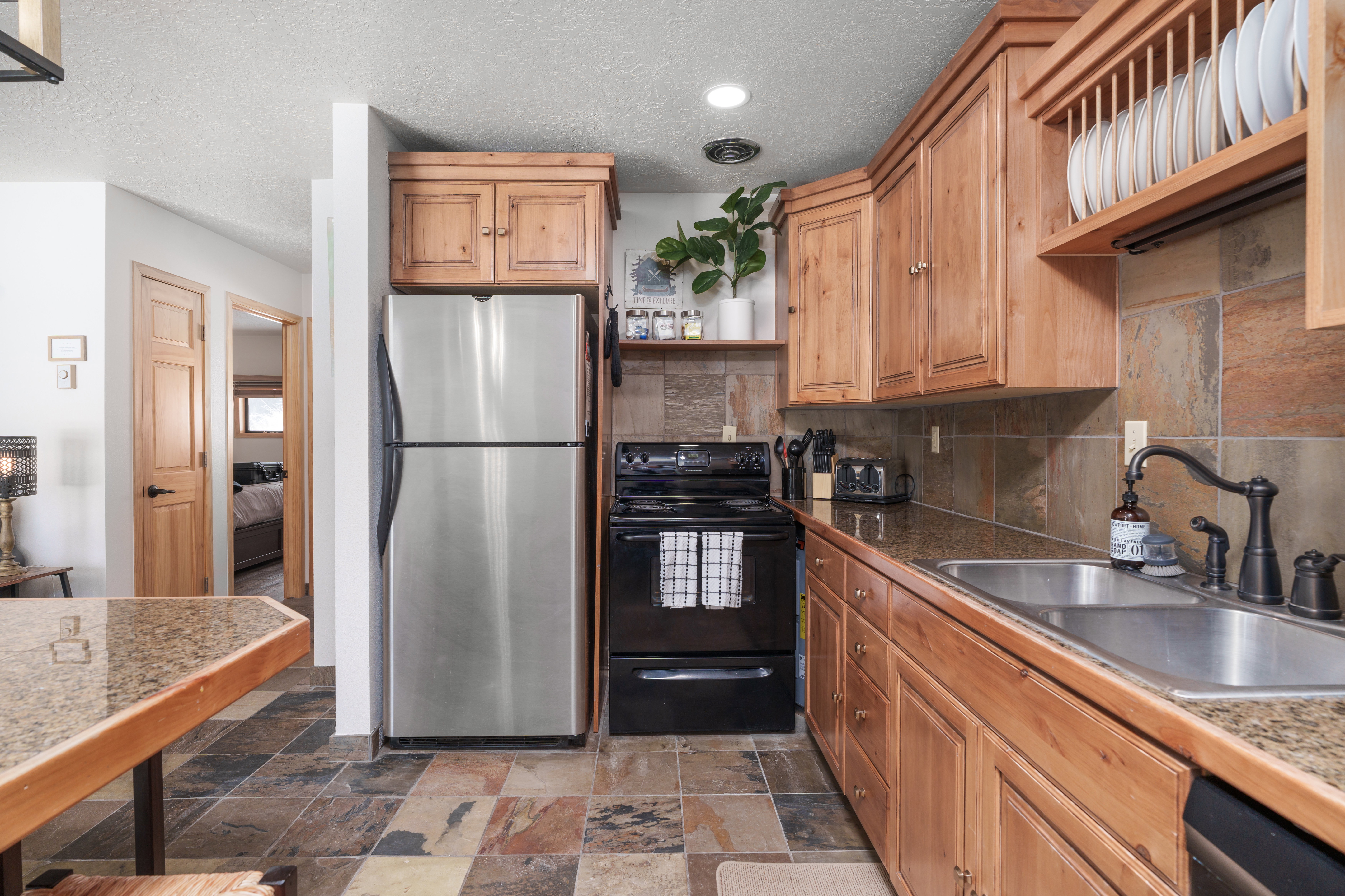Fully furnished kitchen