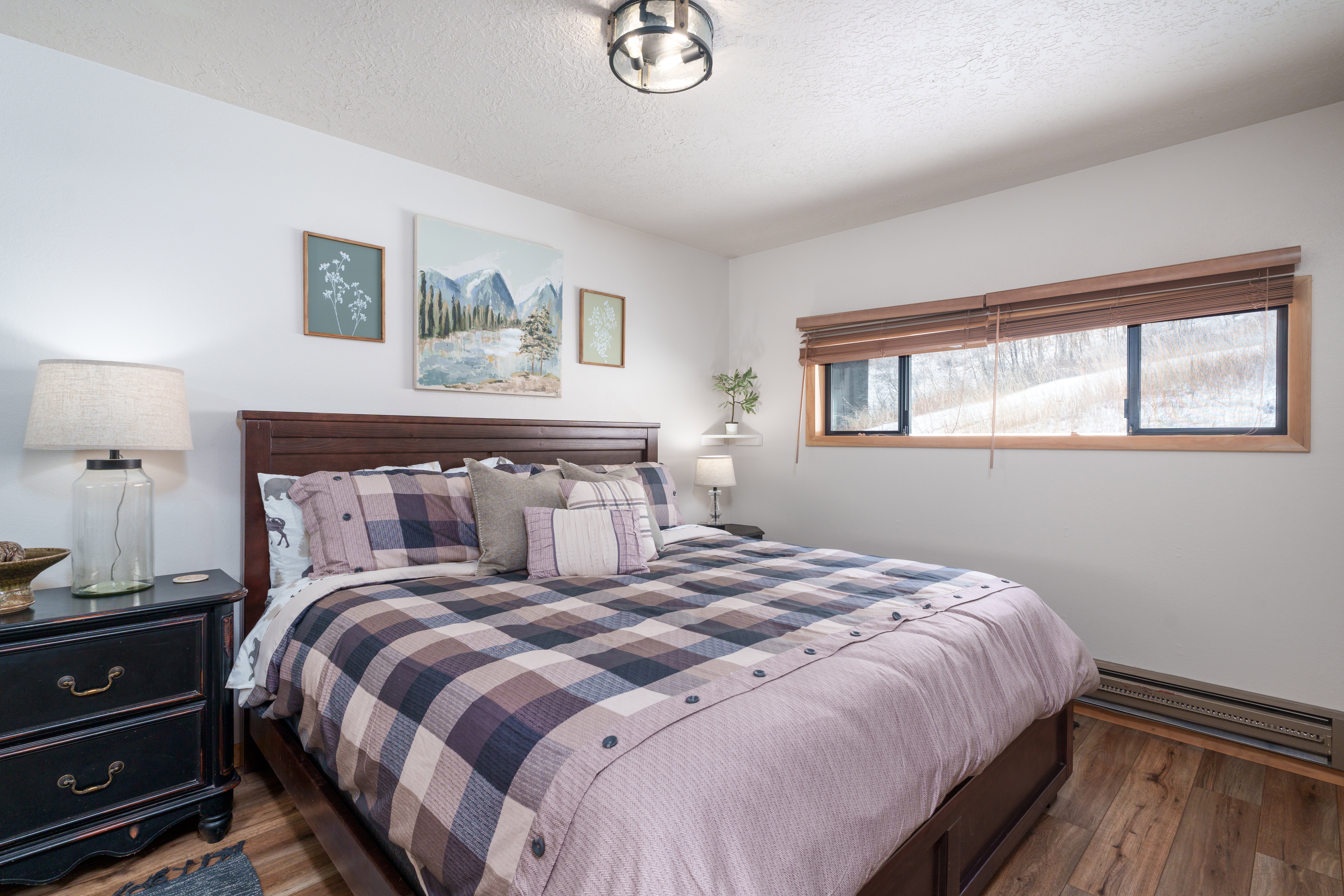 King size bed-room 1