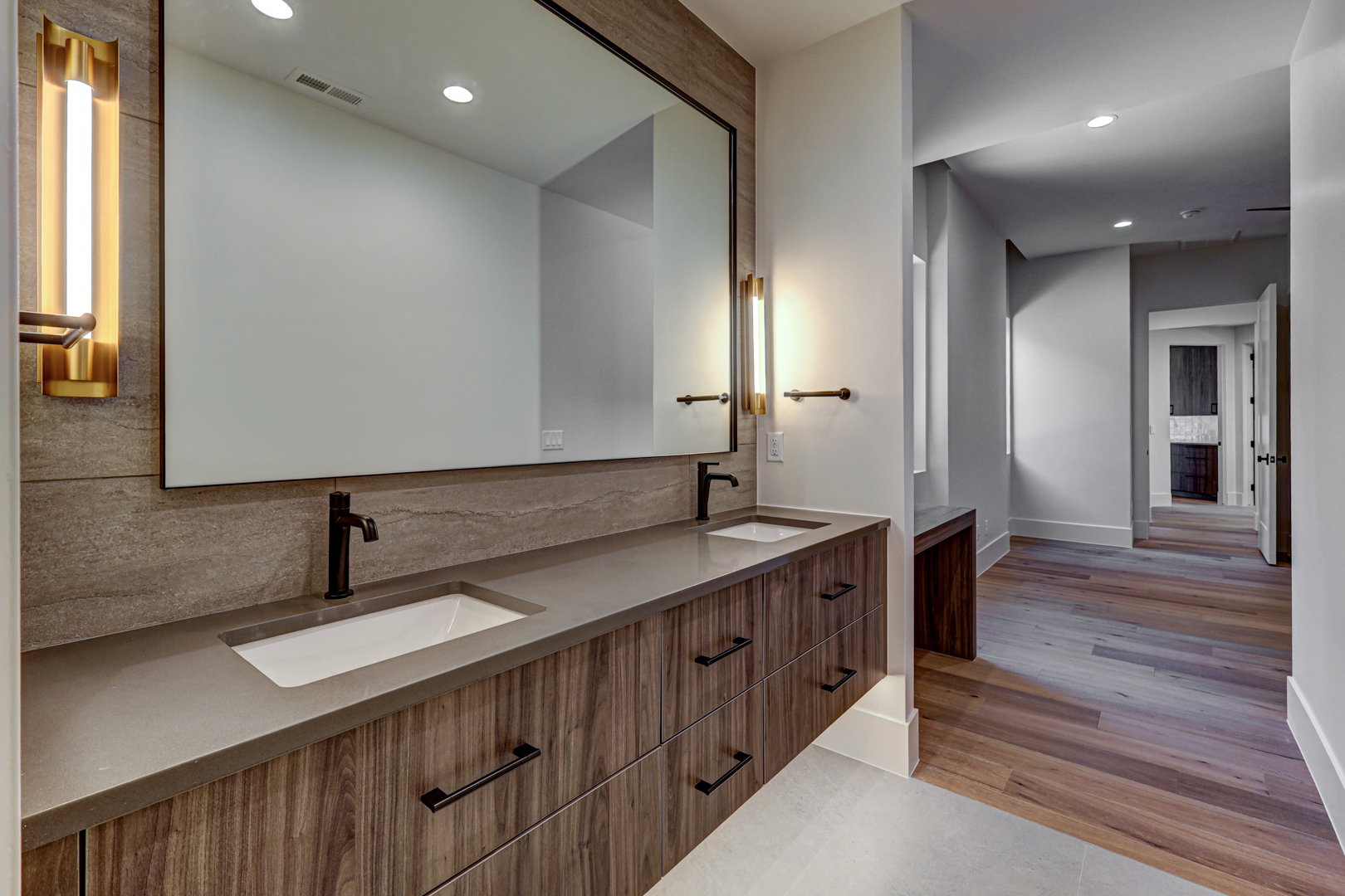 4th bathroom