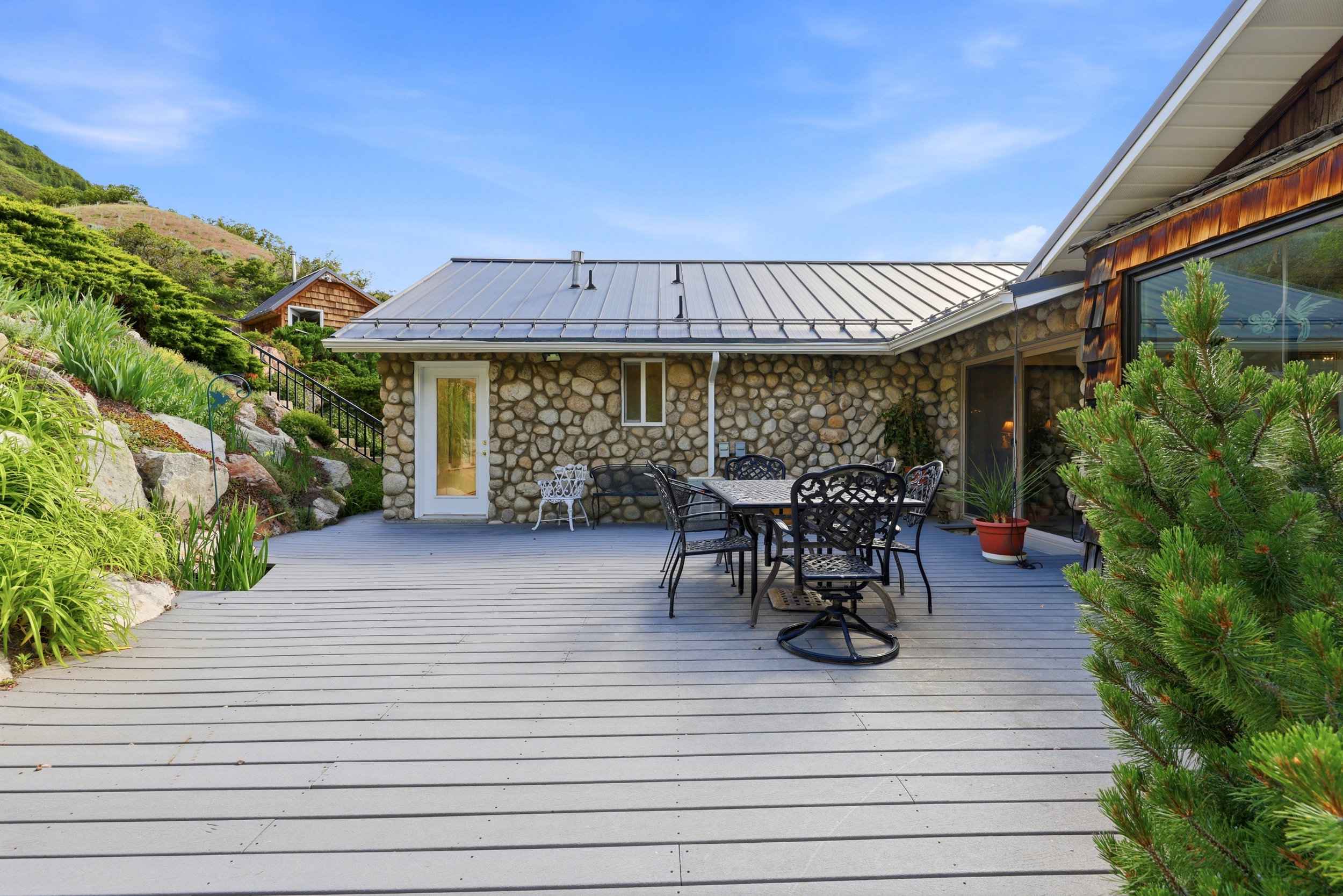 Expansive outdoor deck featuring composite decking material