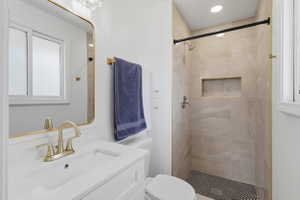 Ensuite bathroom, 1st Floor