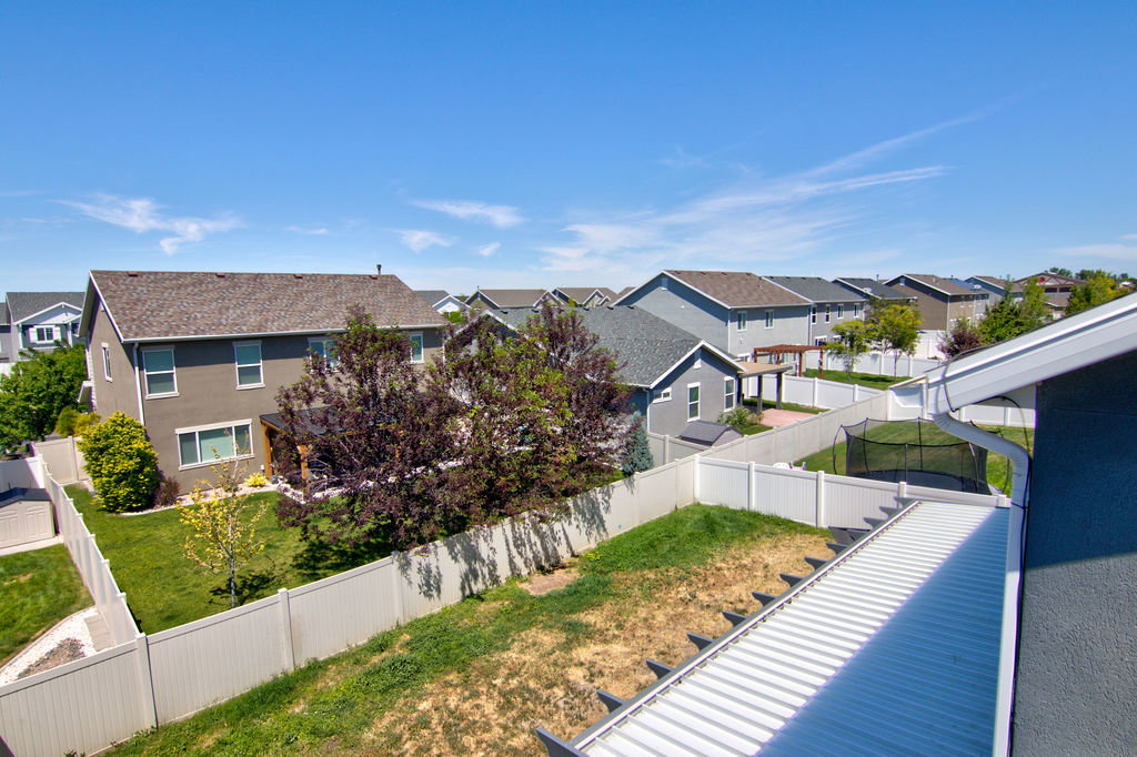 Private fenced backyard offering ample outdoor space