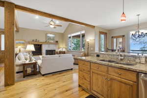 Kitchen featuring an open concept layout