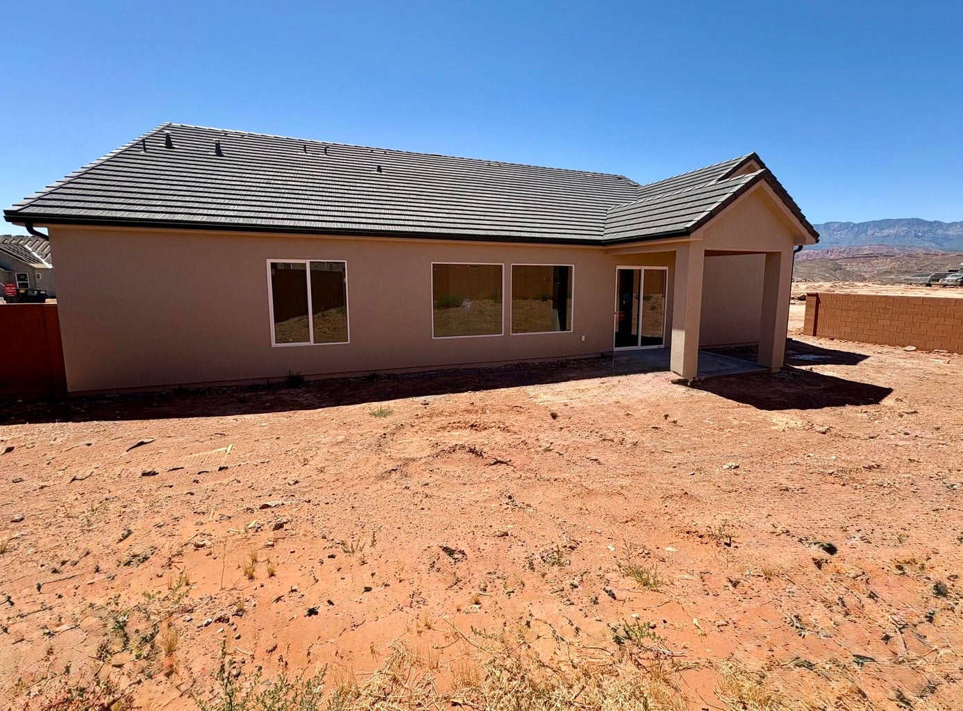 Backyard / Full landscaping included