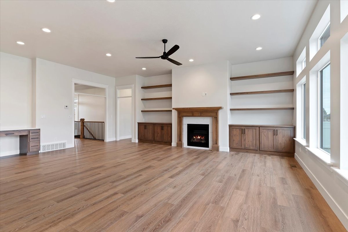Great Room/Fireplace