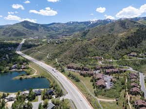 Area view of The Cove at Sun Peak and Silver Springs big lake.
