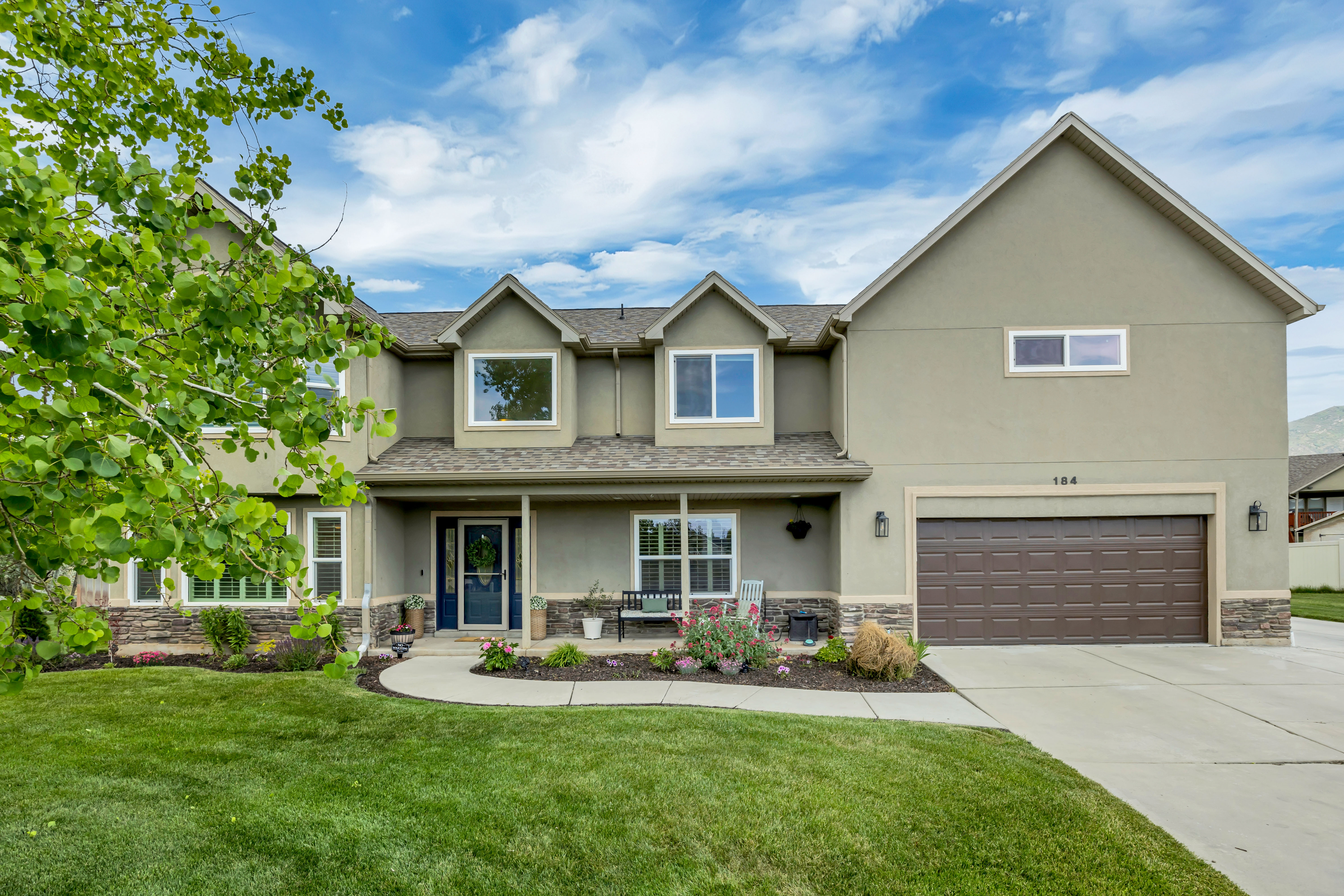 184 N FARM CV Farmington UT 84025