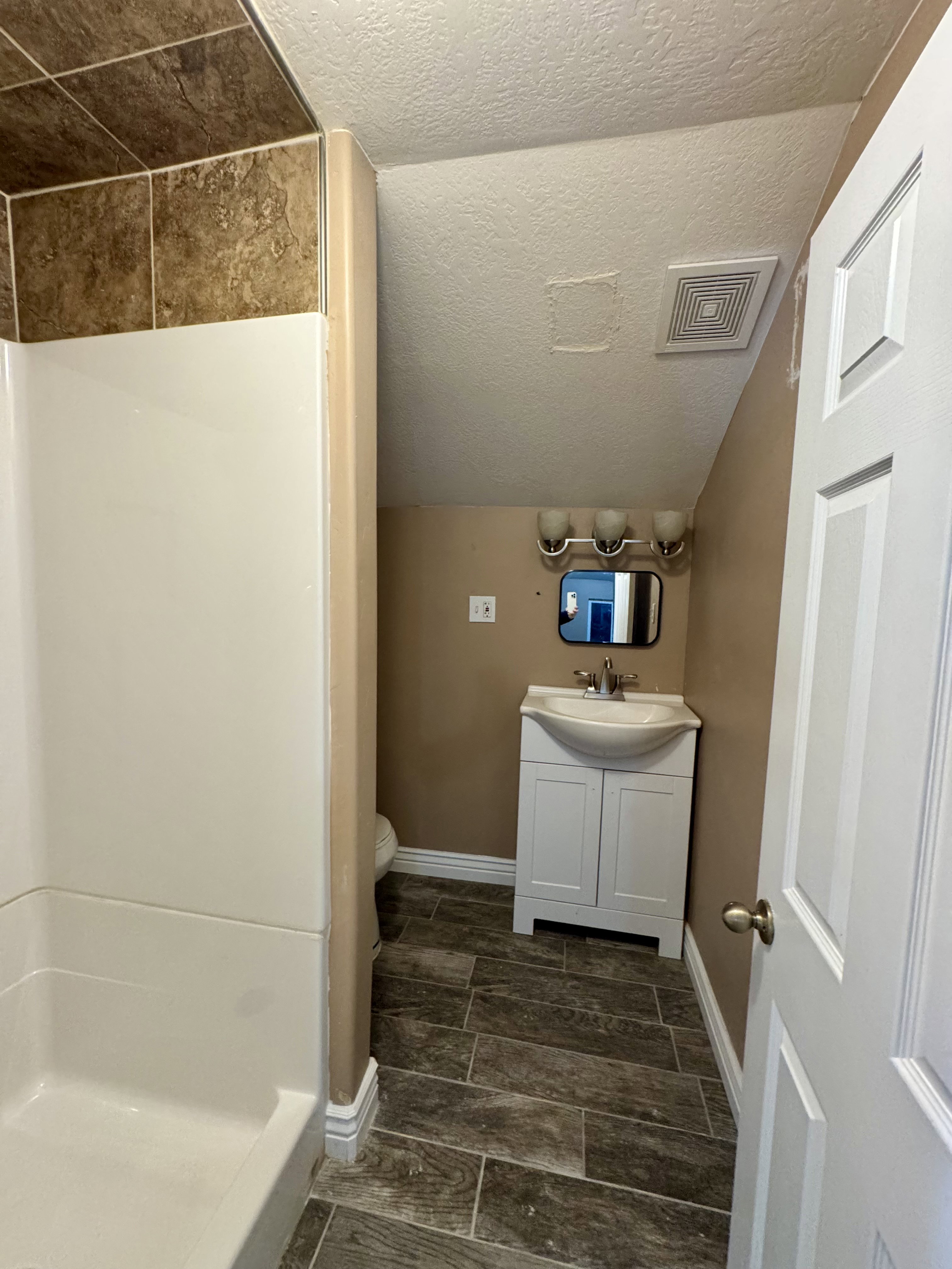 Bathroom 3 on 2nd floor