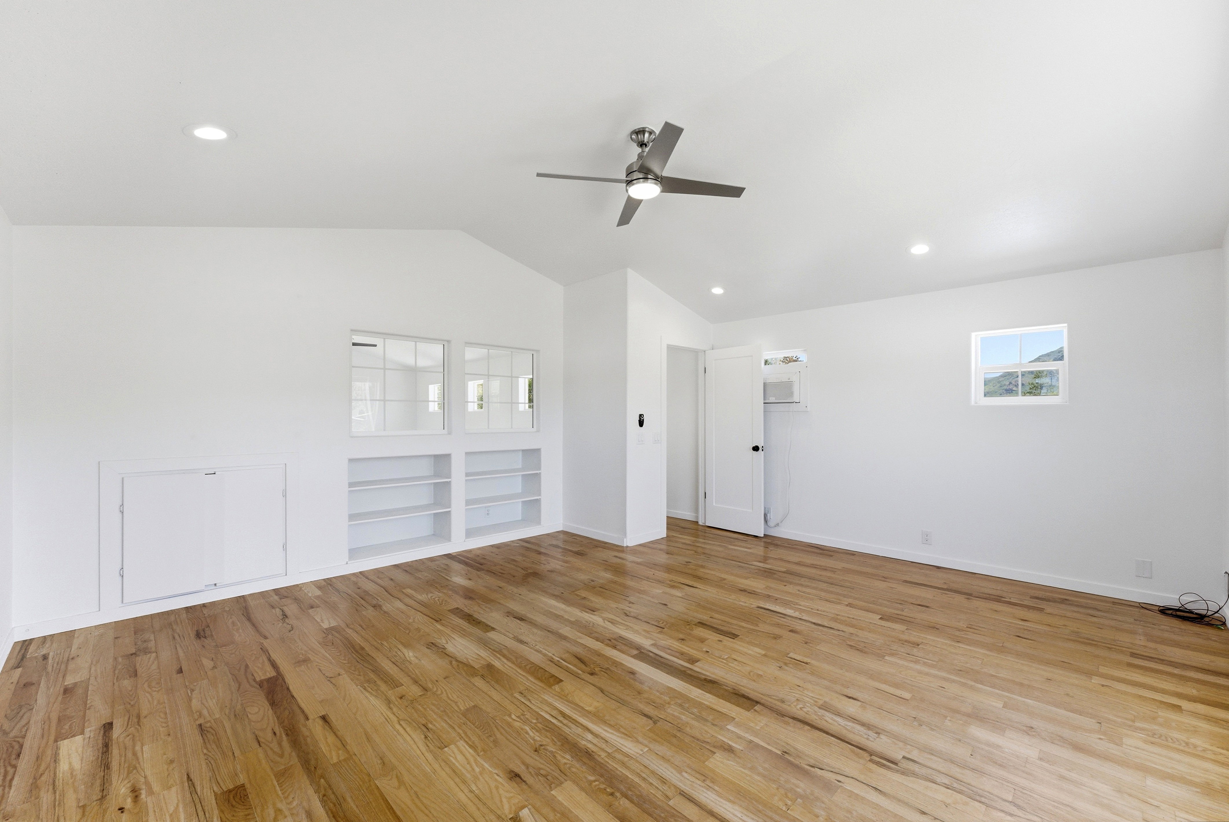 Guest Bedroom/Additional Living Space