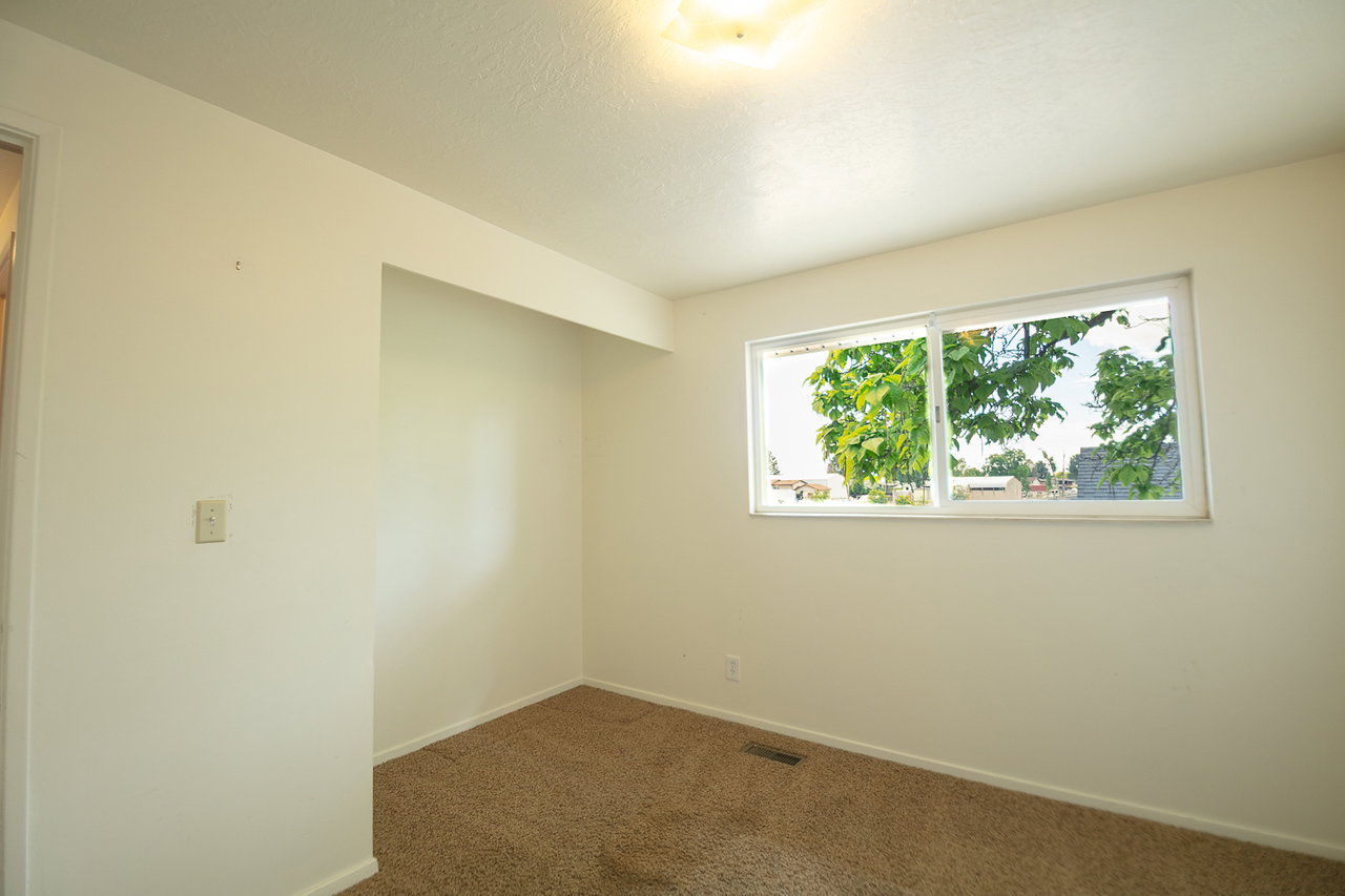 2nd Bedroom Level 1