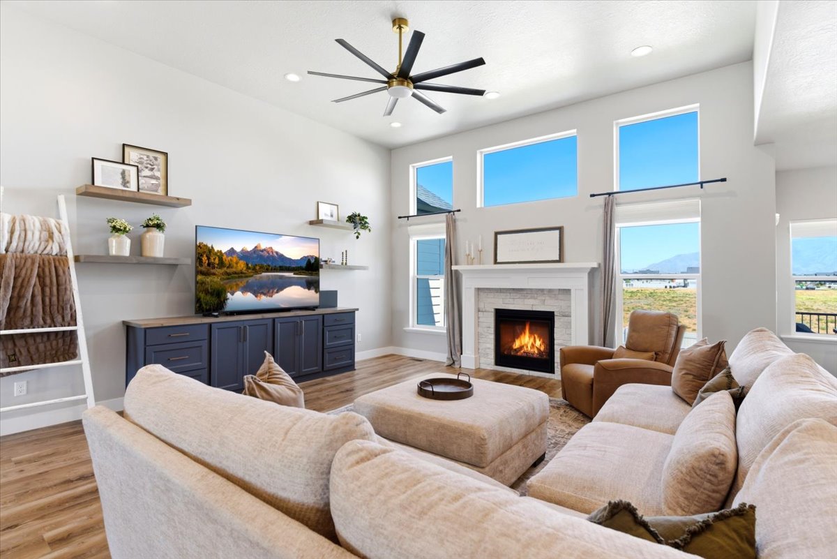 Great Room and Fireplace