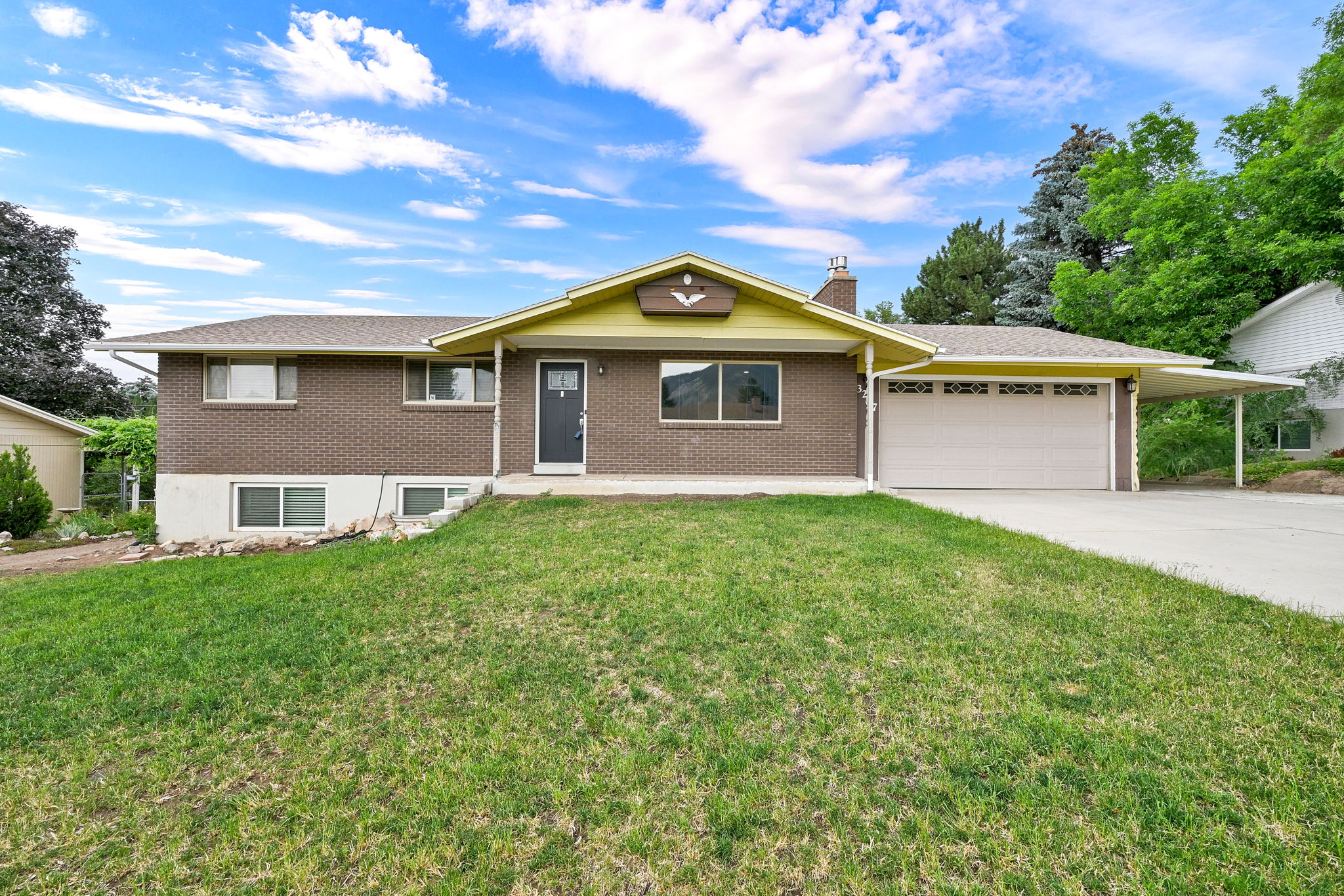 3207 N MOUNT LOMOND DR. North Ogden UT 84414