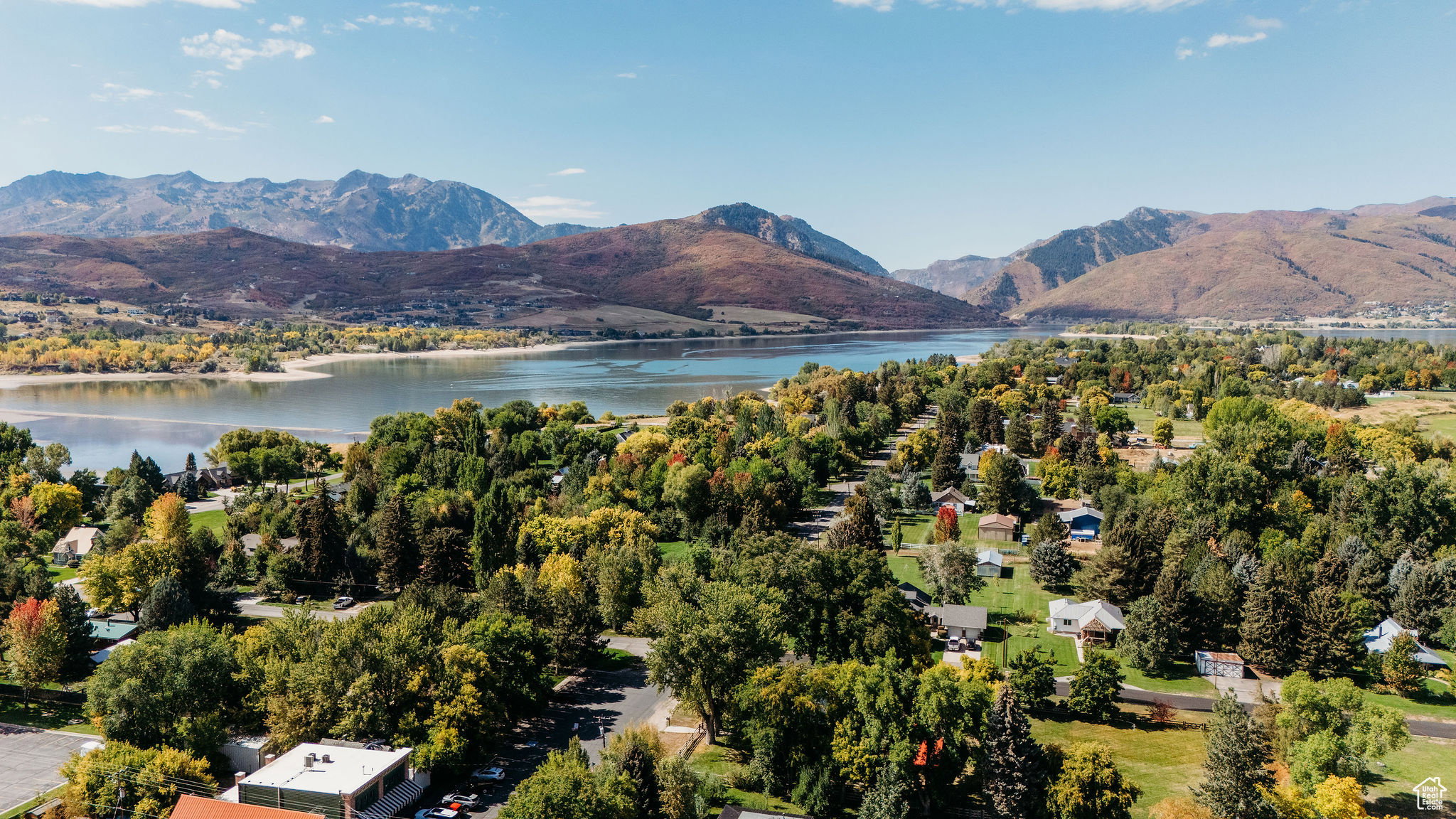 Only minutes from Pineview Reservoir & Snowbasin Resort