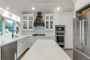 Remodeled Kitchen with all new appliances!