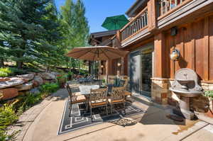 Patio / terrace featuring outdoor dining space and a patio area