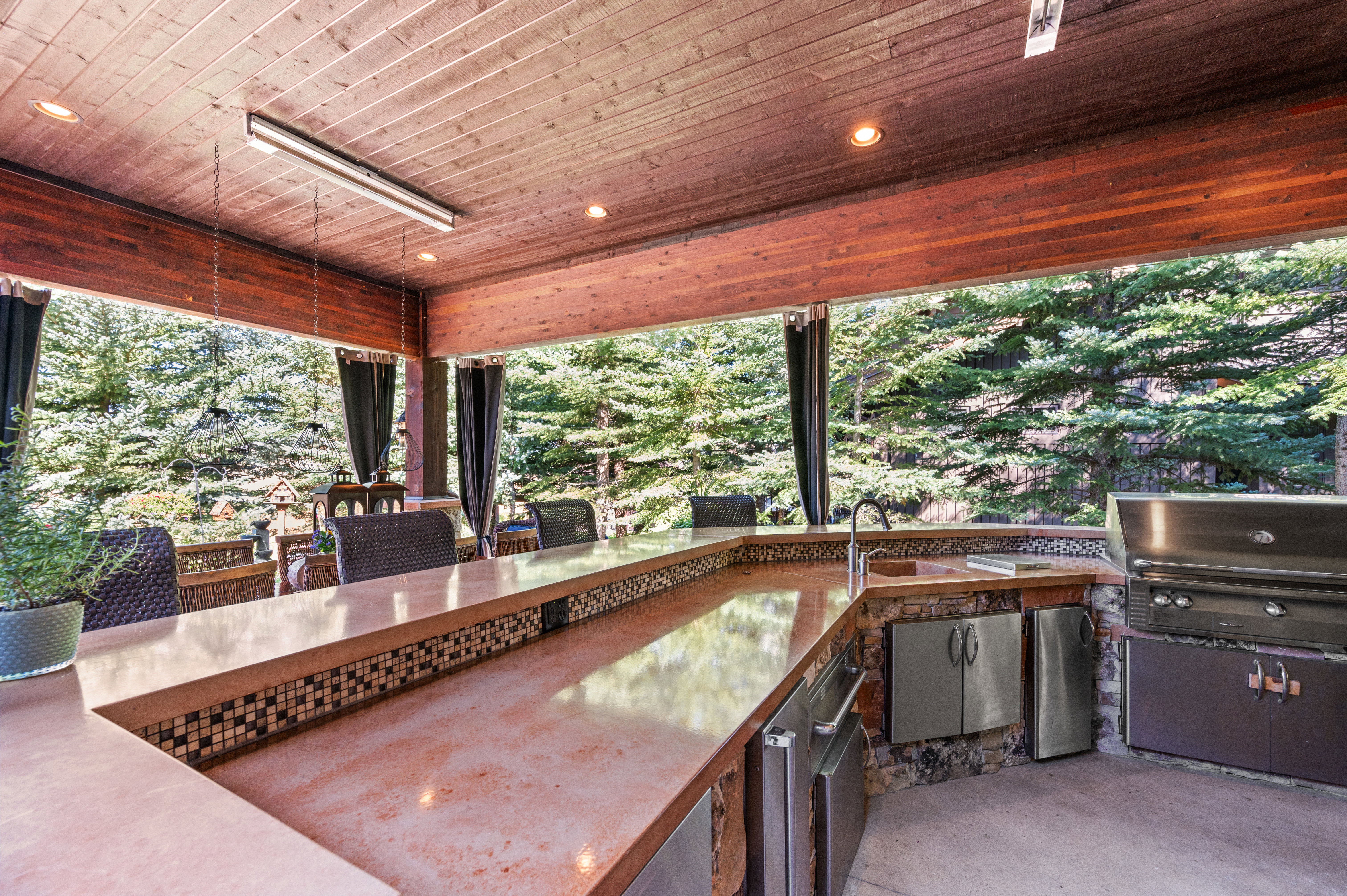 View of patio / terrace with area for grilling