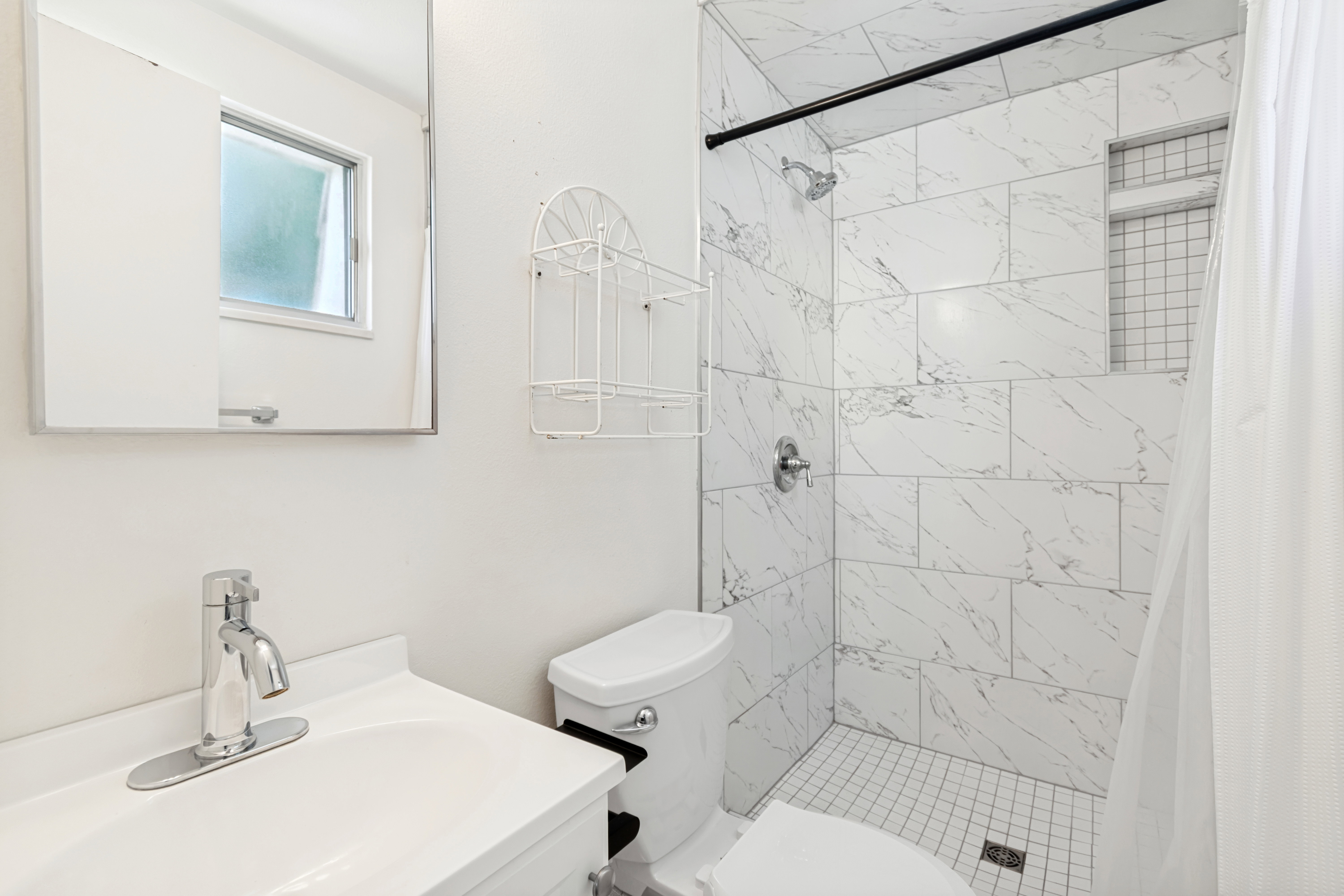 Bathroom walk in shower