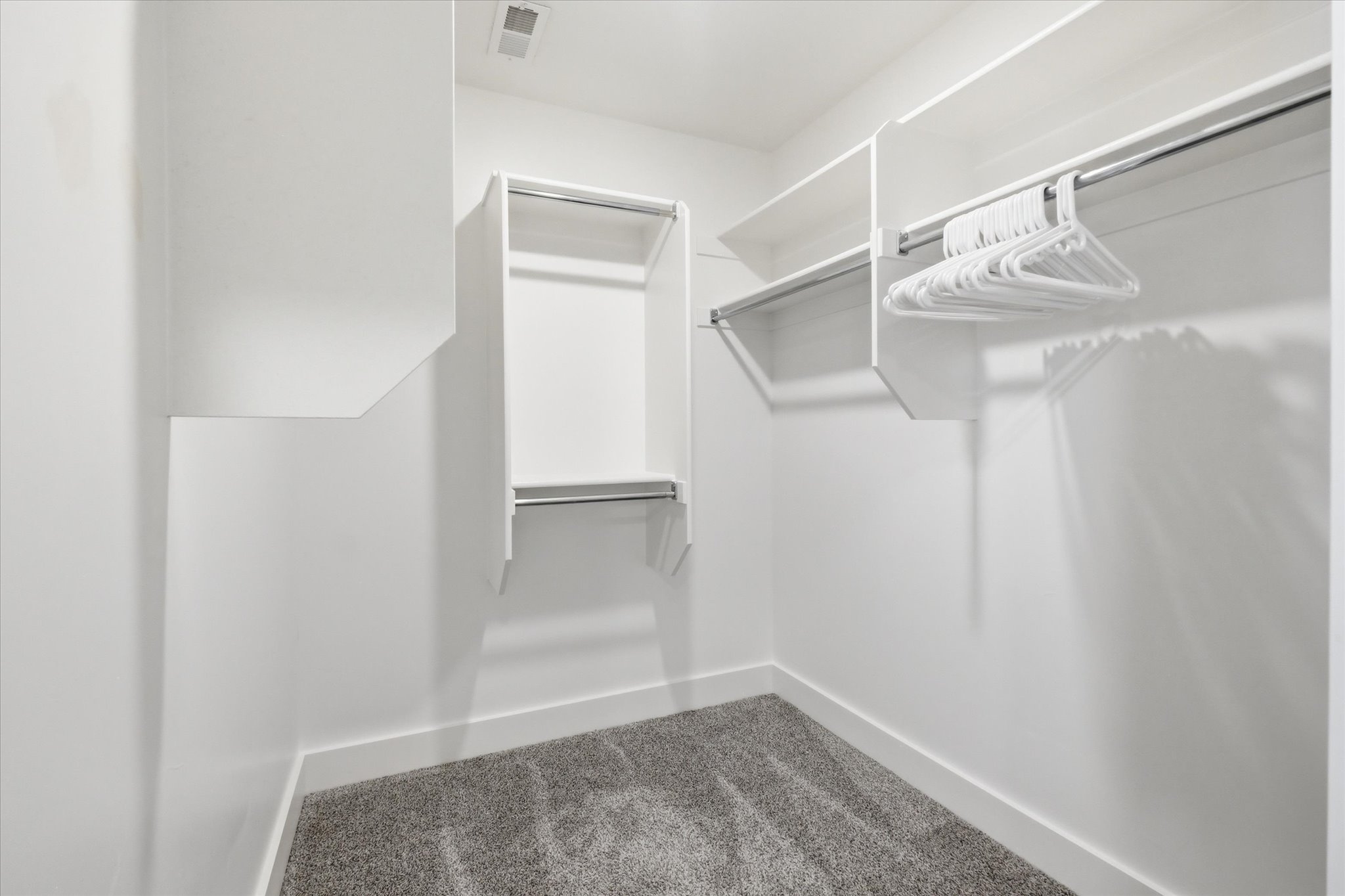 Walk in closet