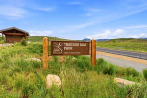 Trailside East Park sign with natural wood posts