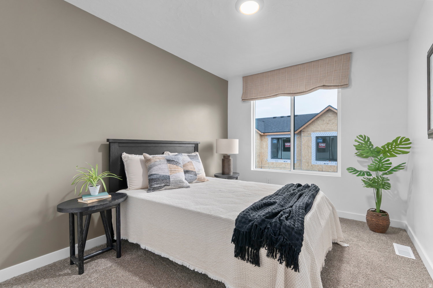 Picture of Model Haven, not of current listing.