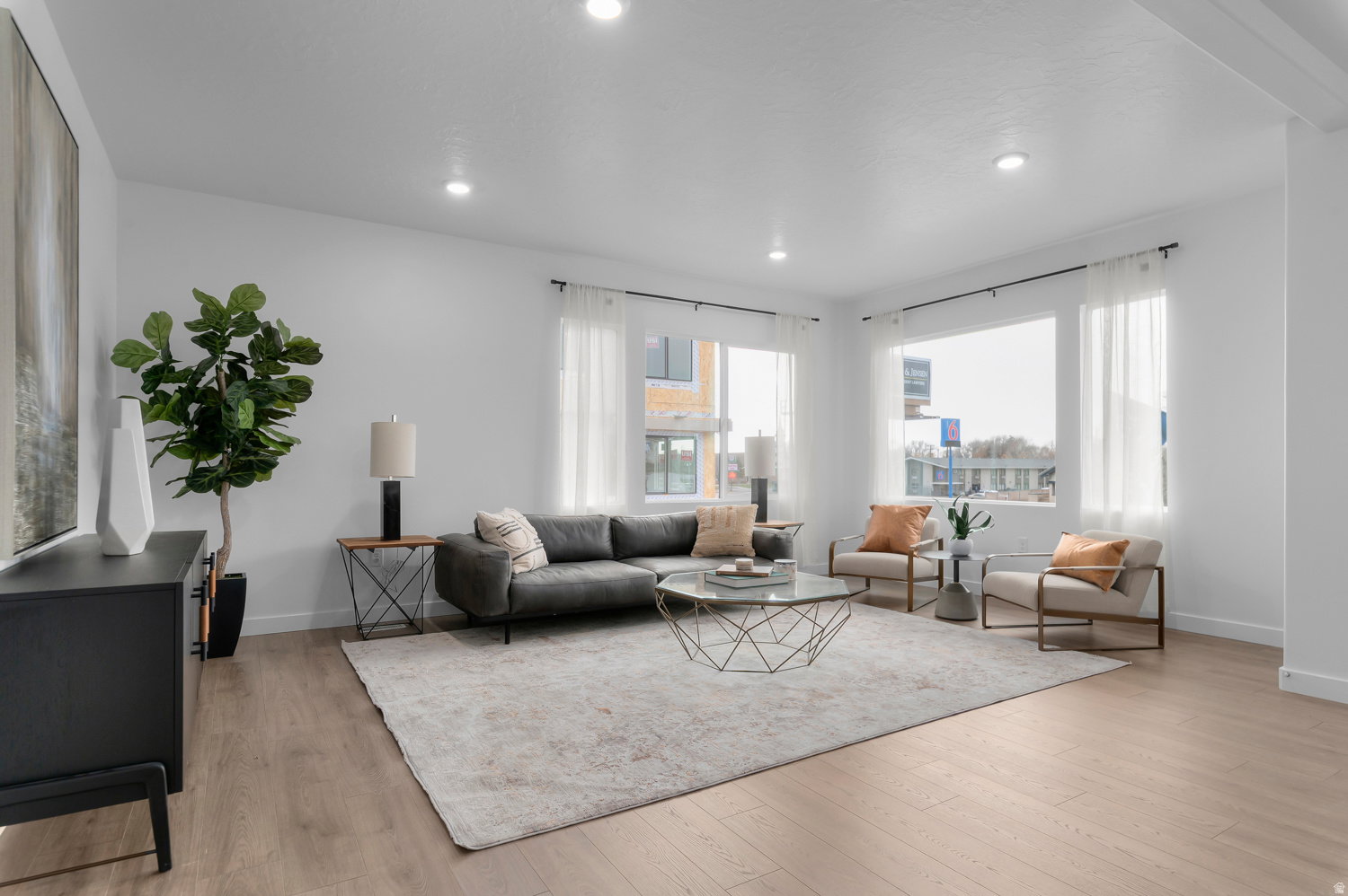 Picture of Model Haven, not of current listing.
