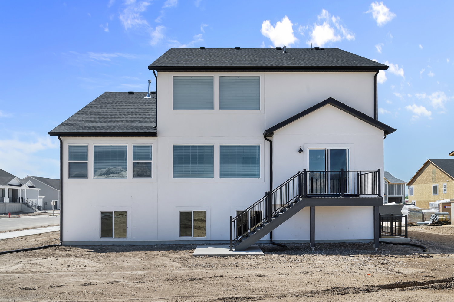 Picture of a Sydney in the same community. Not of current listing