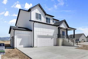Picture of a Sydney in the same community. Not of current listing