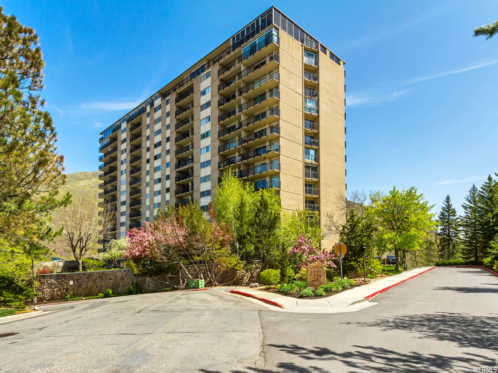 Canyon Crest Condos