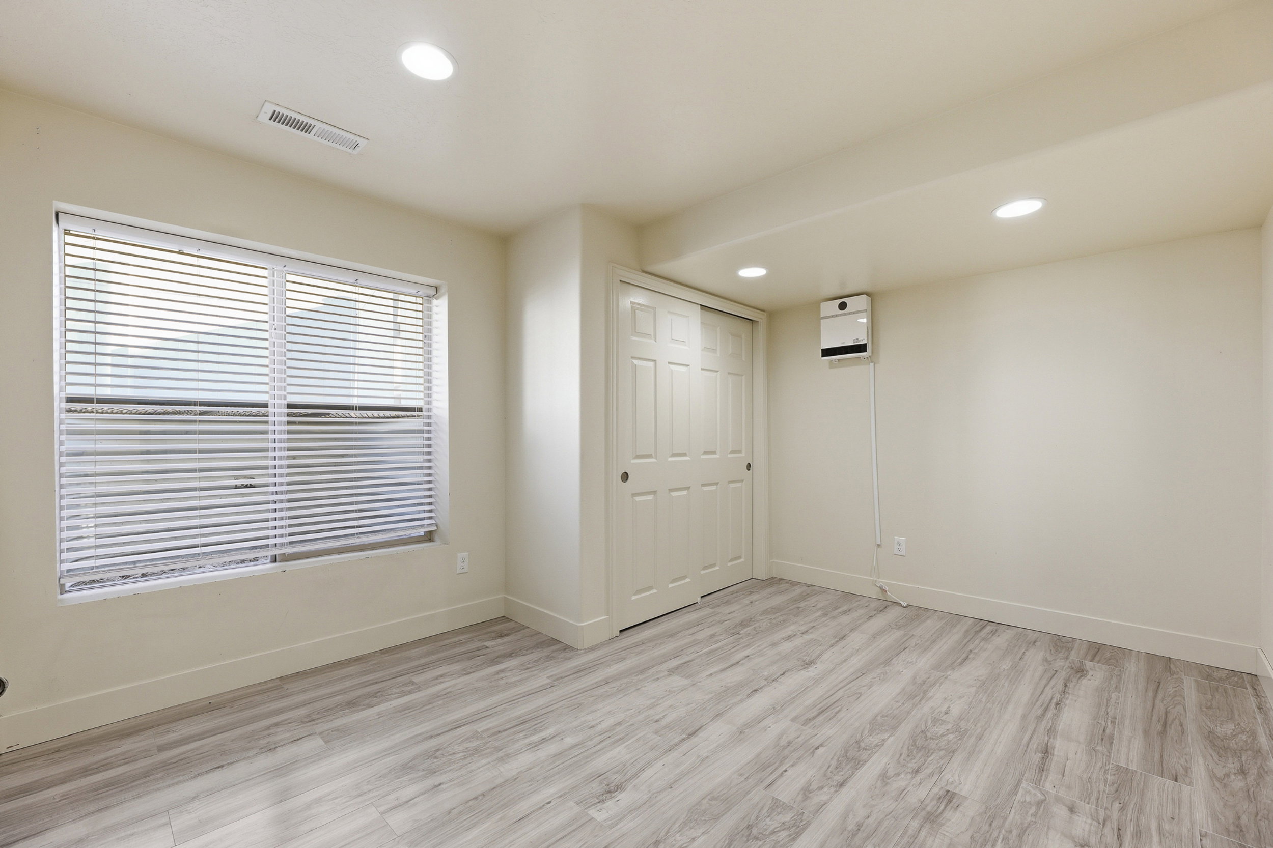 Basement bedroom #4