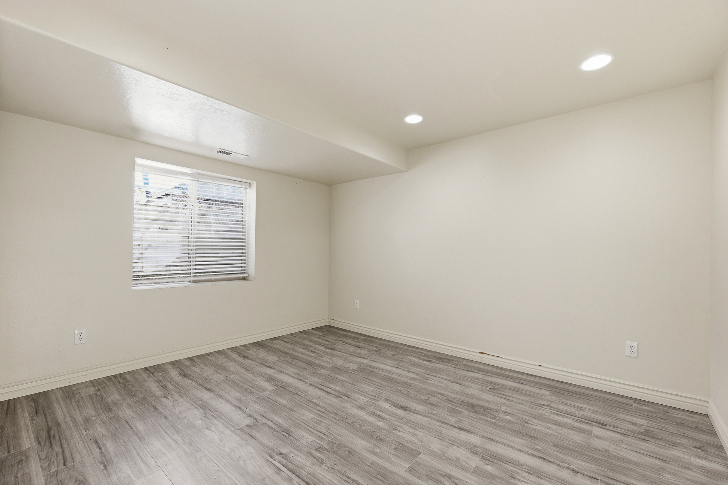Basement bedroom #5